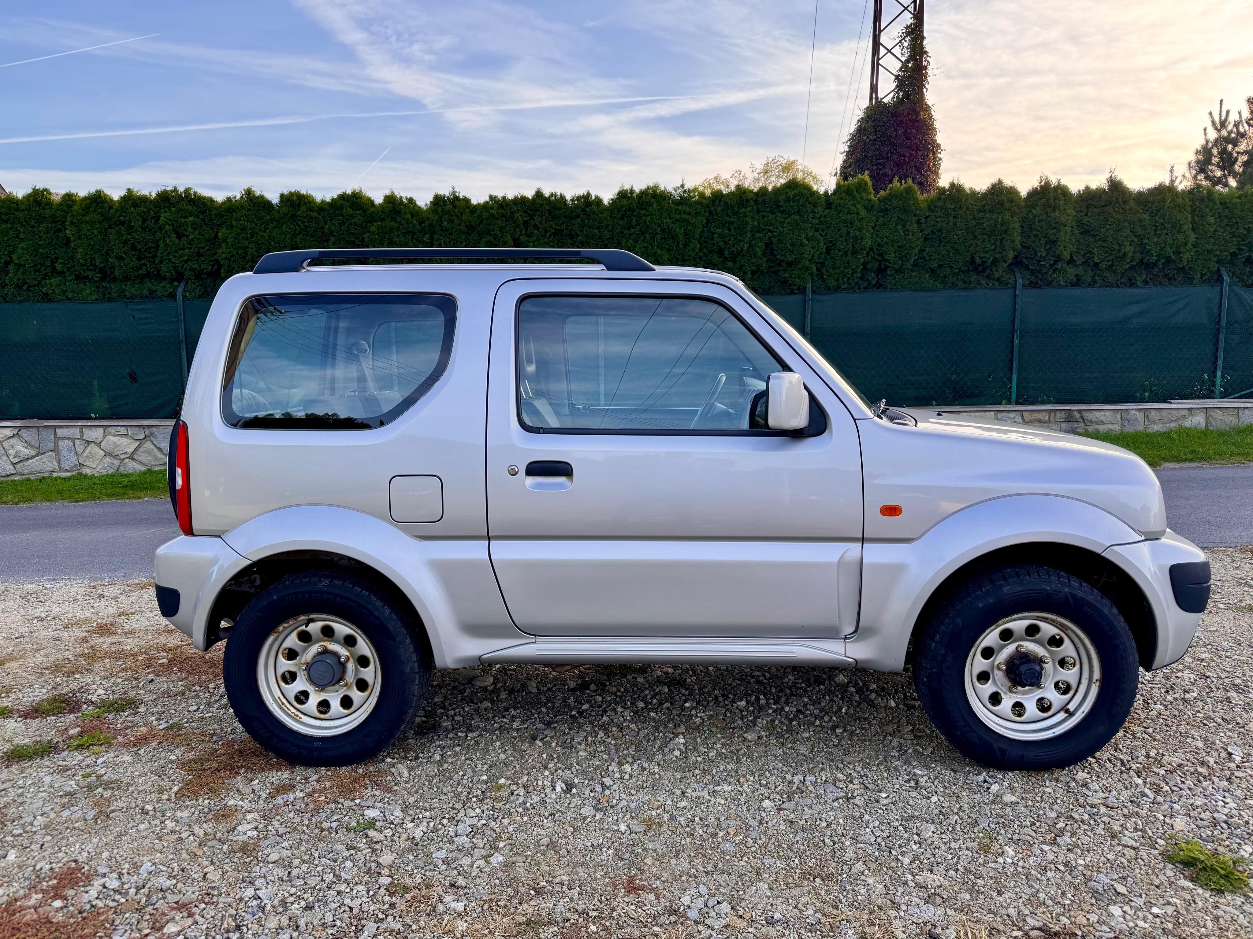 Suzuki Jimny, 1.3 VVT 63 kW 4x4, klima - fotka 6