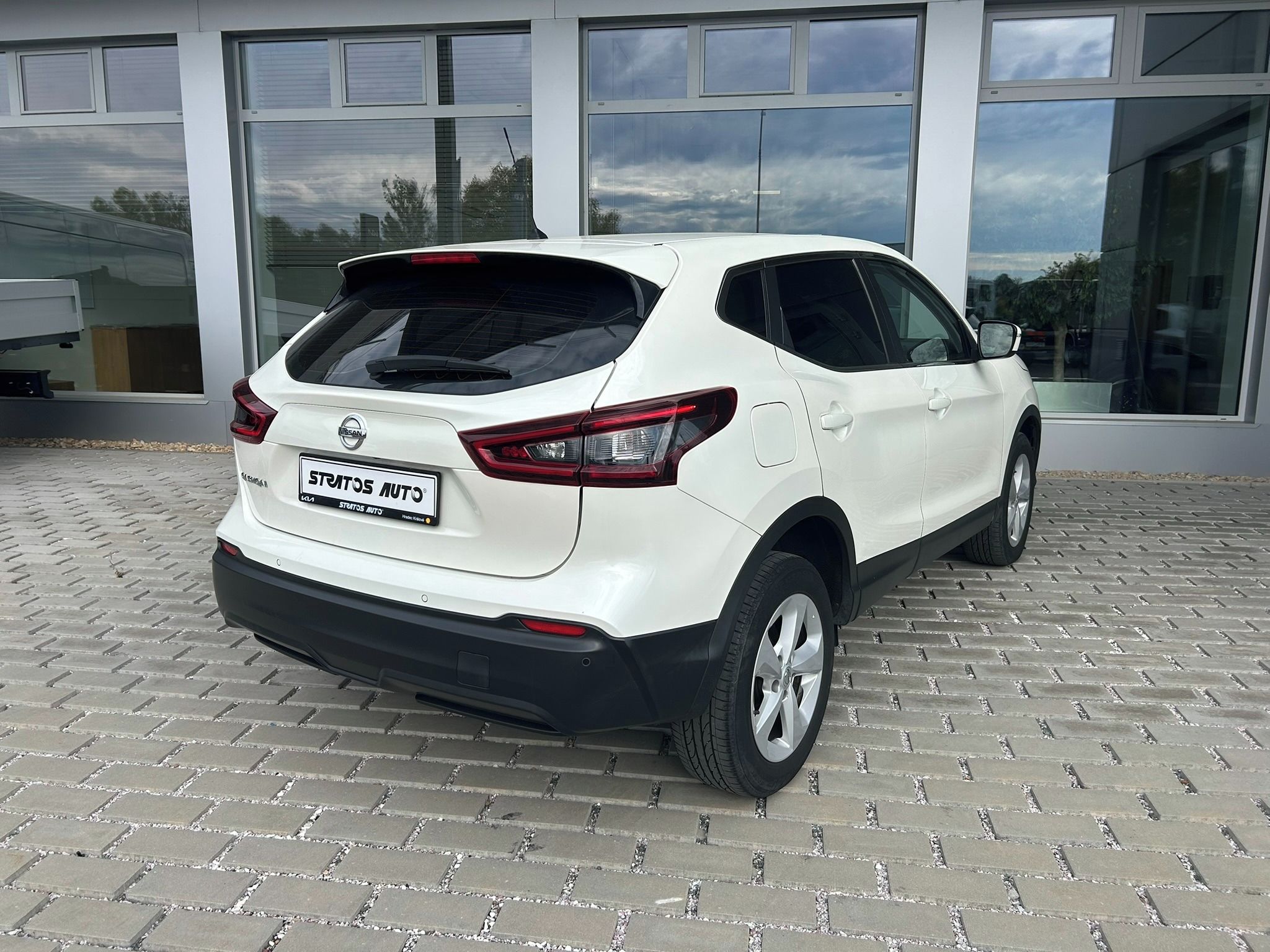 Nissan Qashqai, 1.3DiG-T, 1.majitel ČR - fotka 5