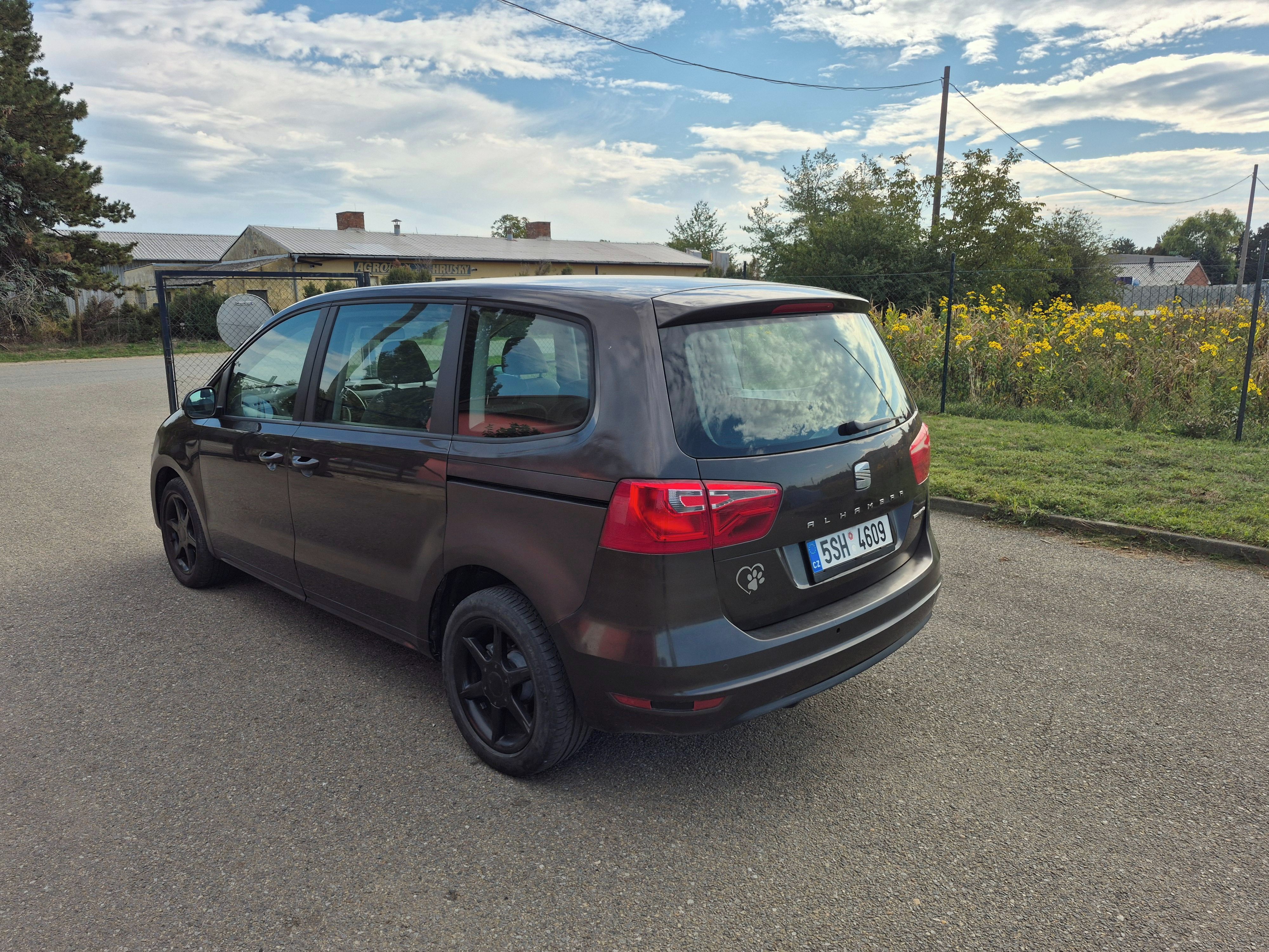 Seat Alhambra, 2,0TDI, 85kW, klima - fotka 6