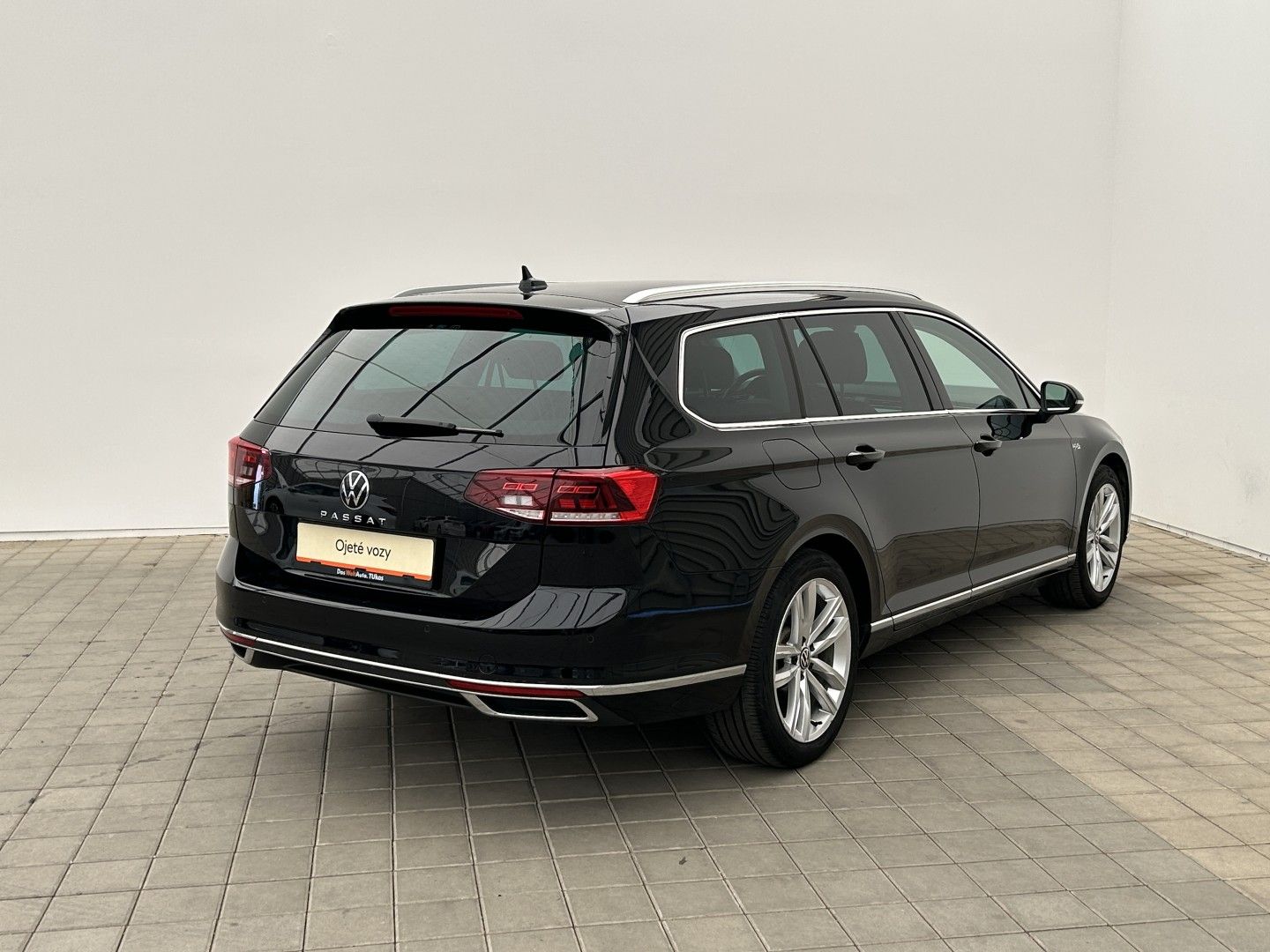 Volkswagen Passat Variant, 2.0TDI 147kW Elegance - fotka 2