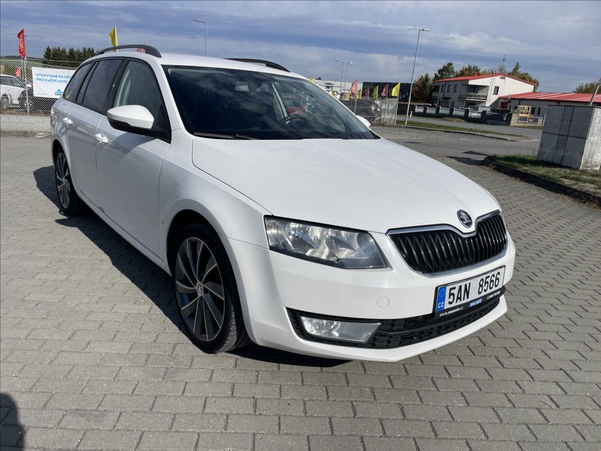 Škoda Octavia, 2,0 TDi 135kw DSG 4x4 Klimatr. - fotka 6