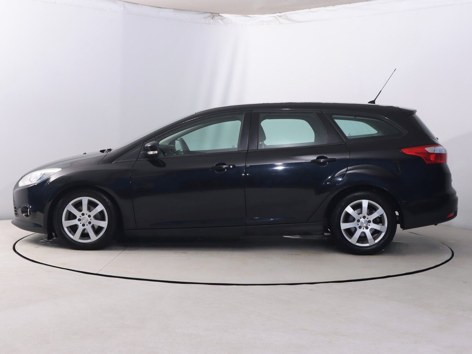 Ford Focus, 1.6 TDCi, Serv.kniha - fotka 3