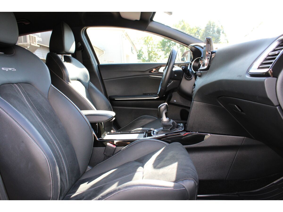 Kia Pro_cee´d, 1,4 TGDi  GT LINE PLUS - fotka 4