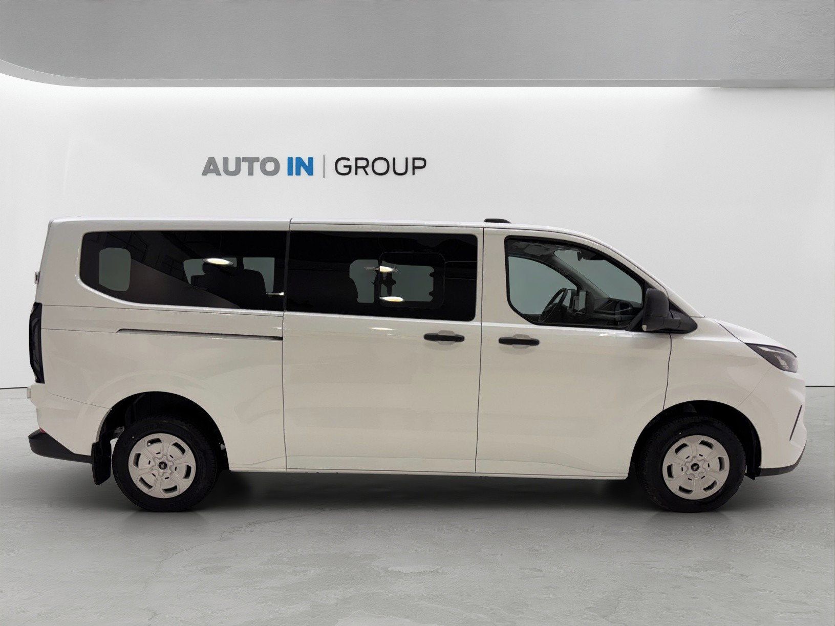 Ford Transit Custom, kombi 2.0 Ecoblue L2 Trend - fotka 2