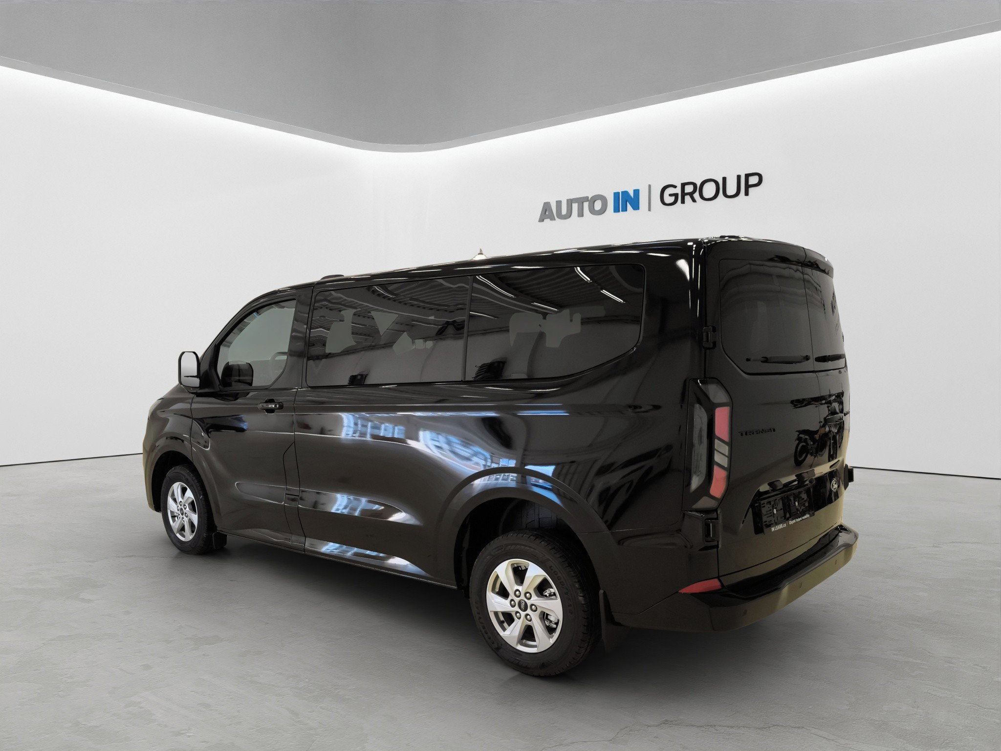 Ford Transit Custom, kombi 2.0 TDI L2 Limited - fotka 4