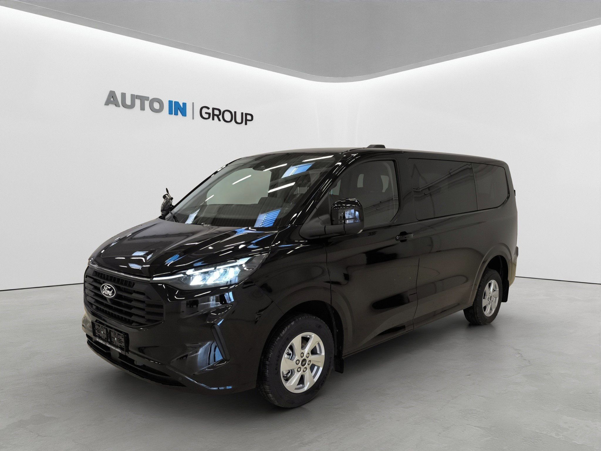 Ford Transit Custom, kombi 2.0 TDI L2 Limited
