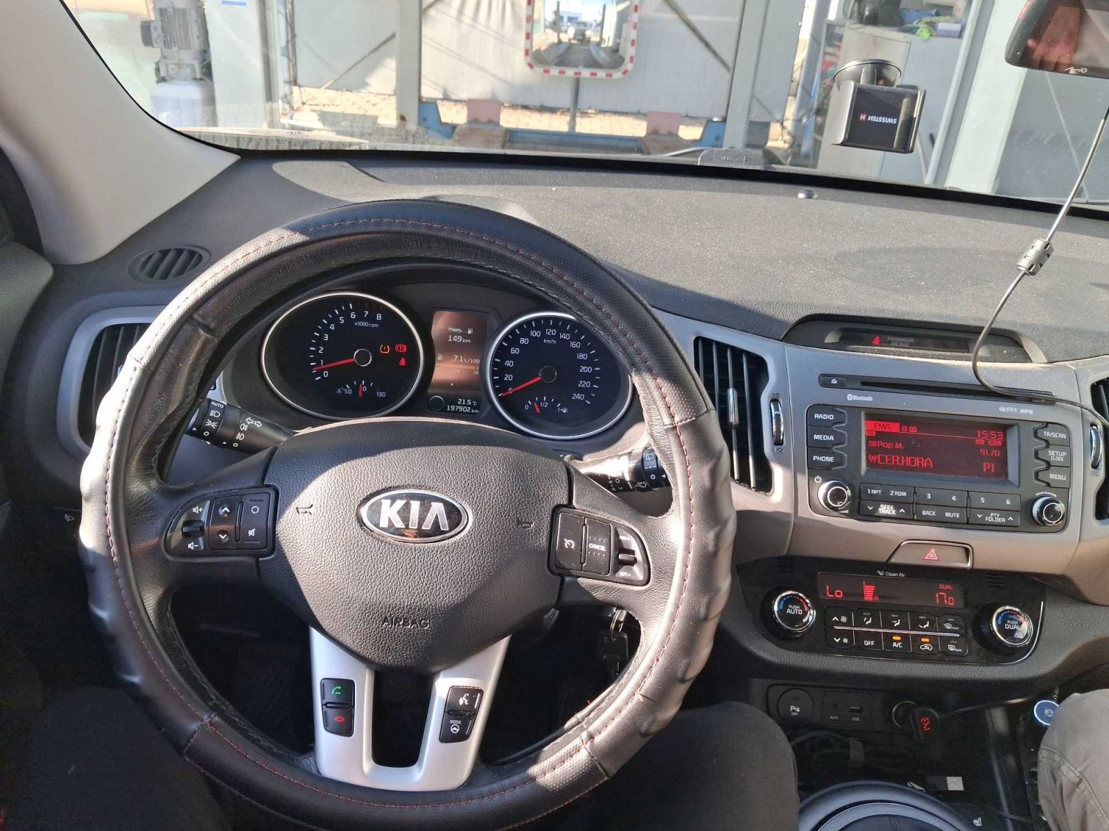 Kia Sportage, 1.6 GDI, Automatická klima - fotka 3