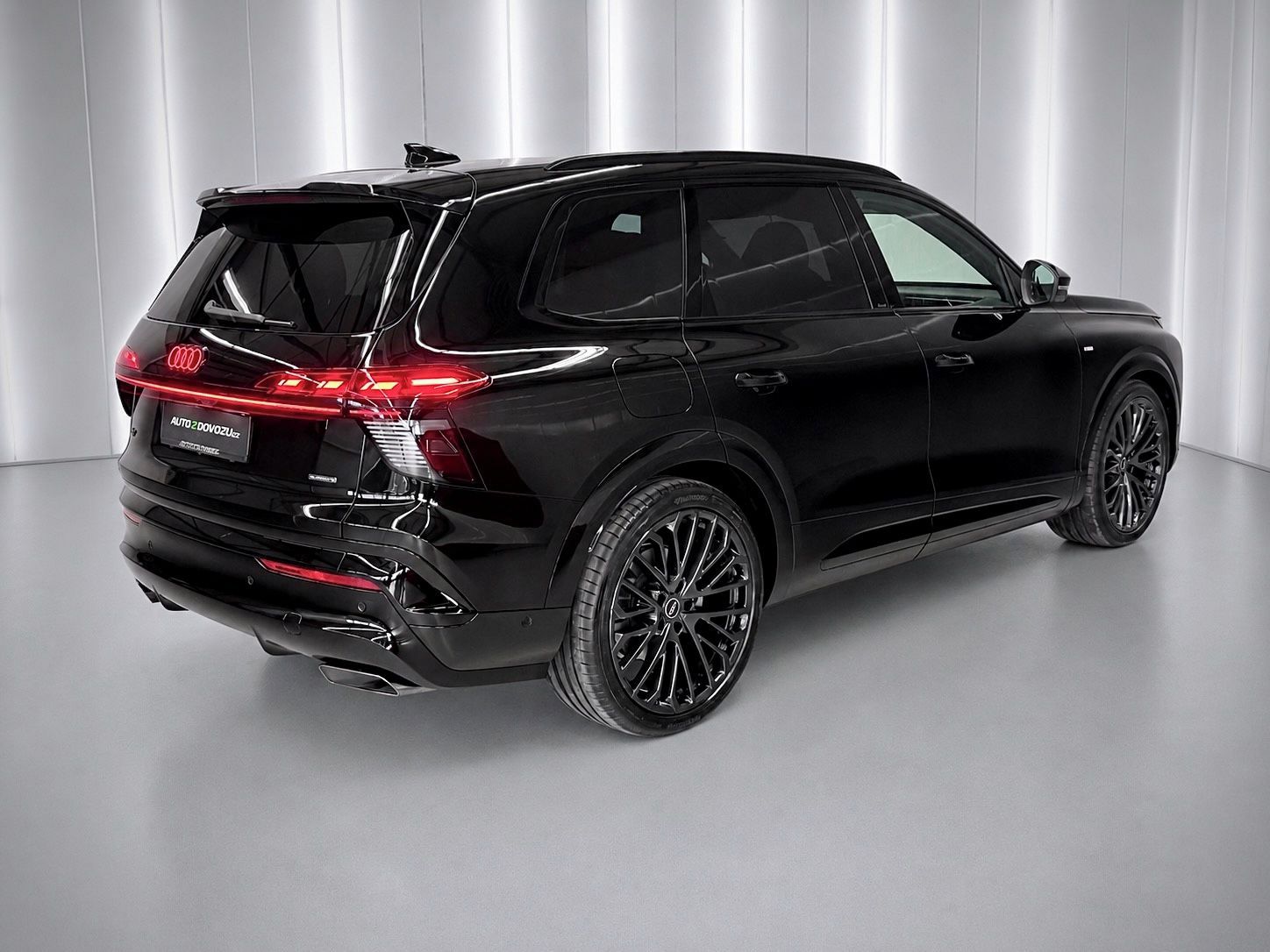 Audi Q7, TDI 220 kW QUATTRO S-LINE - fotka 6