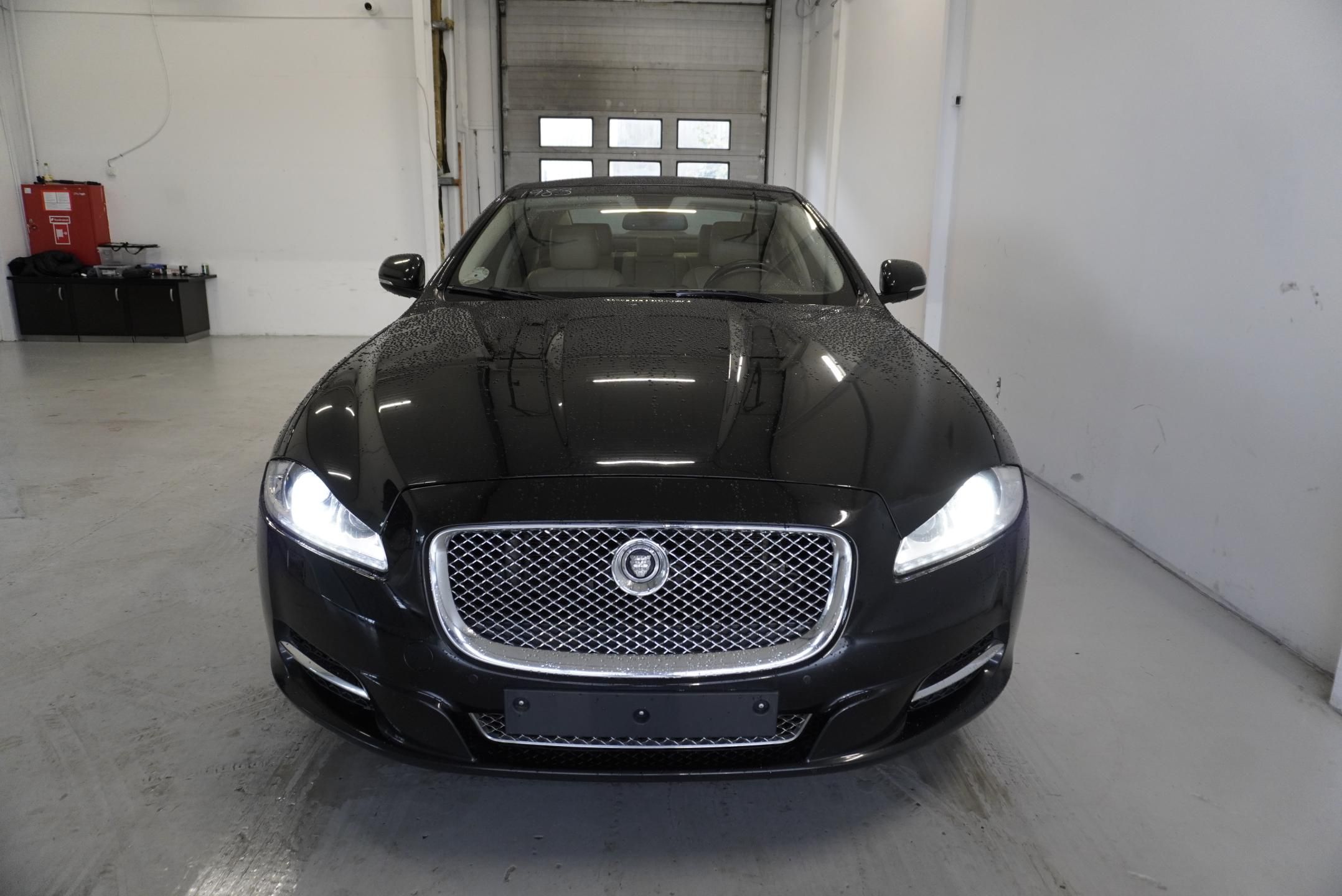 Jaguar XJ, XJ  3,0D - fotka 2