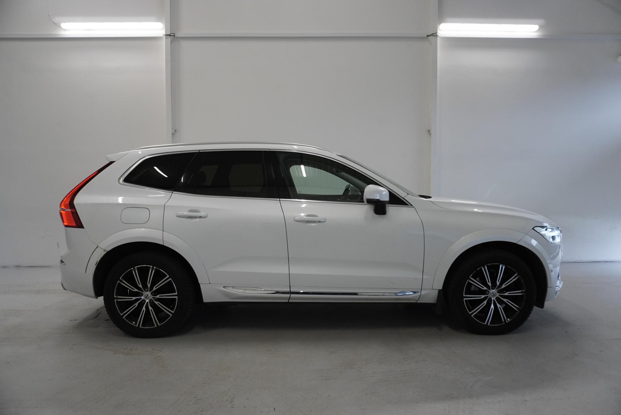 Volvo XC60, 2,0 T8 TWIN ENGINE 4WD AUT. - fotka 4