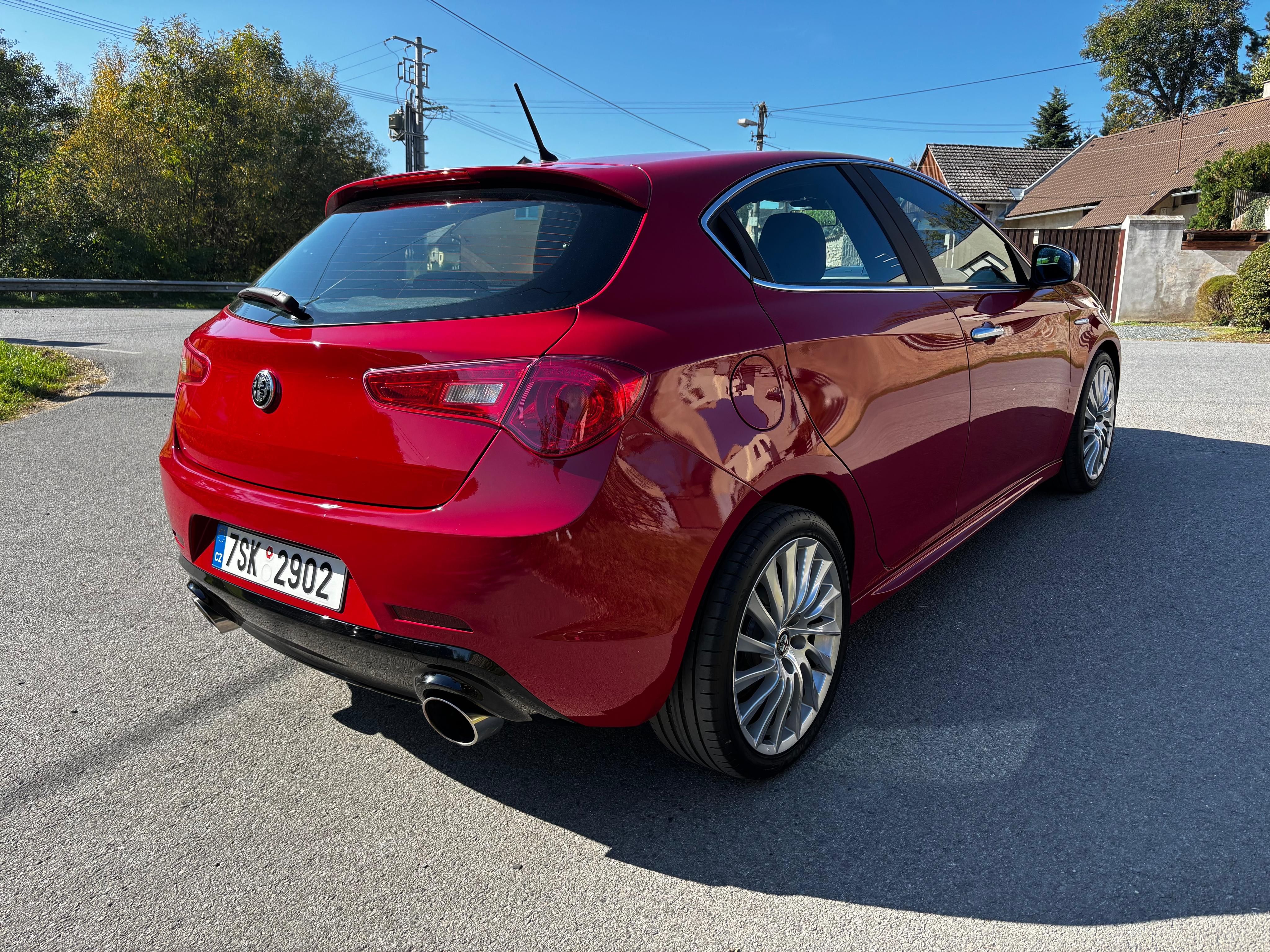 Alfa Romeo Giulietta, 1,4 Turbo 125kw Automat - fotka 4