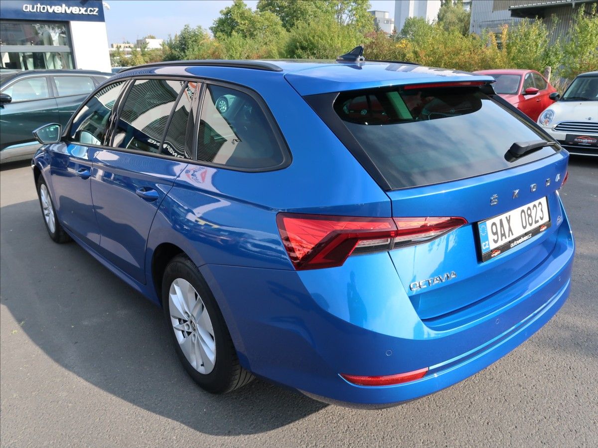 Škoda Octavia, 2,0 TDi,1majČR,serv.kn,DSG,DPH - fotka 4