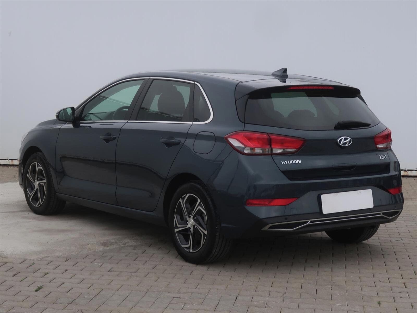Hyundai i30, 1.5 DPI, Family, Serv.kniha - fotka 4
