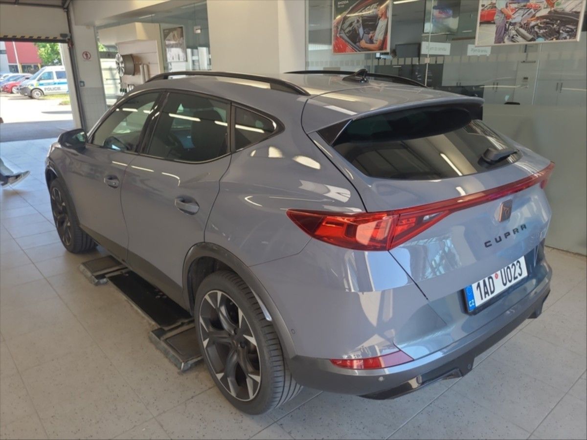 Cupra Formentor, 2,0 TSi 4x4 DSG 140kW - fotka 5