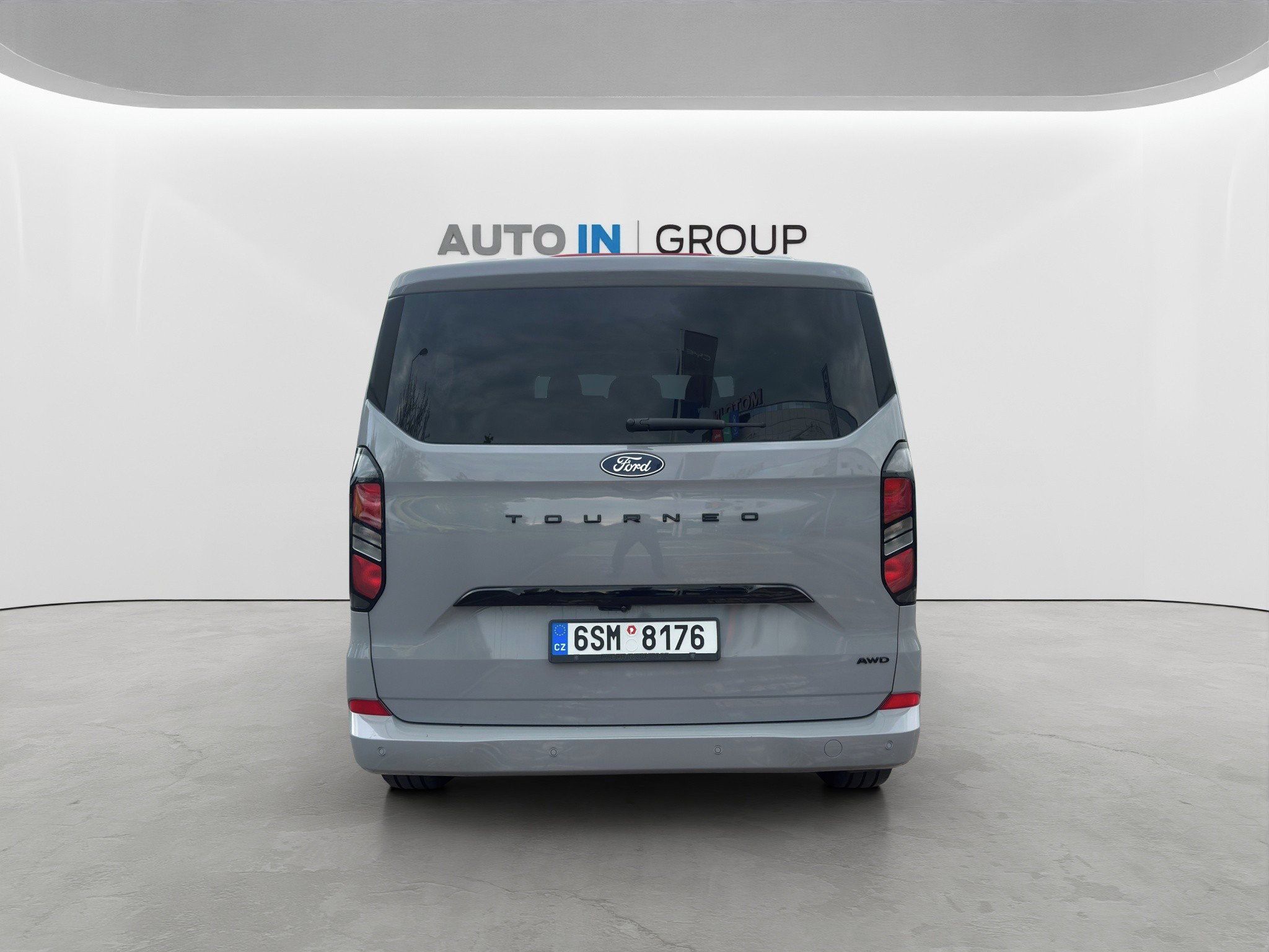 Ford Tourneo Custom, 2,0 EcoBlue 125kW AWD - fotka 3
