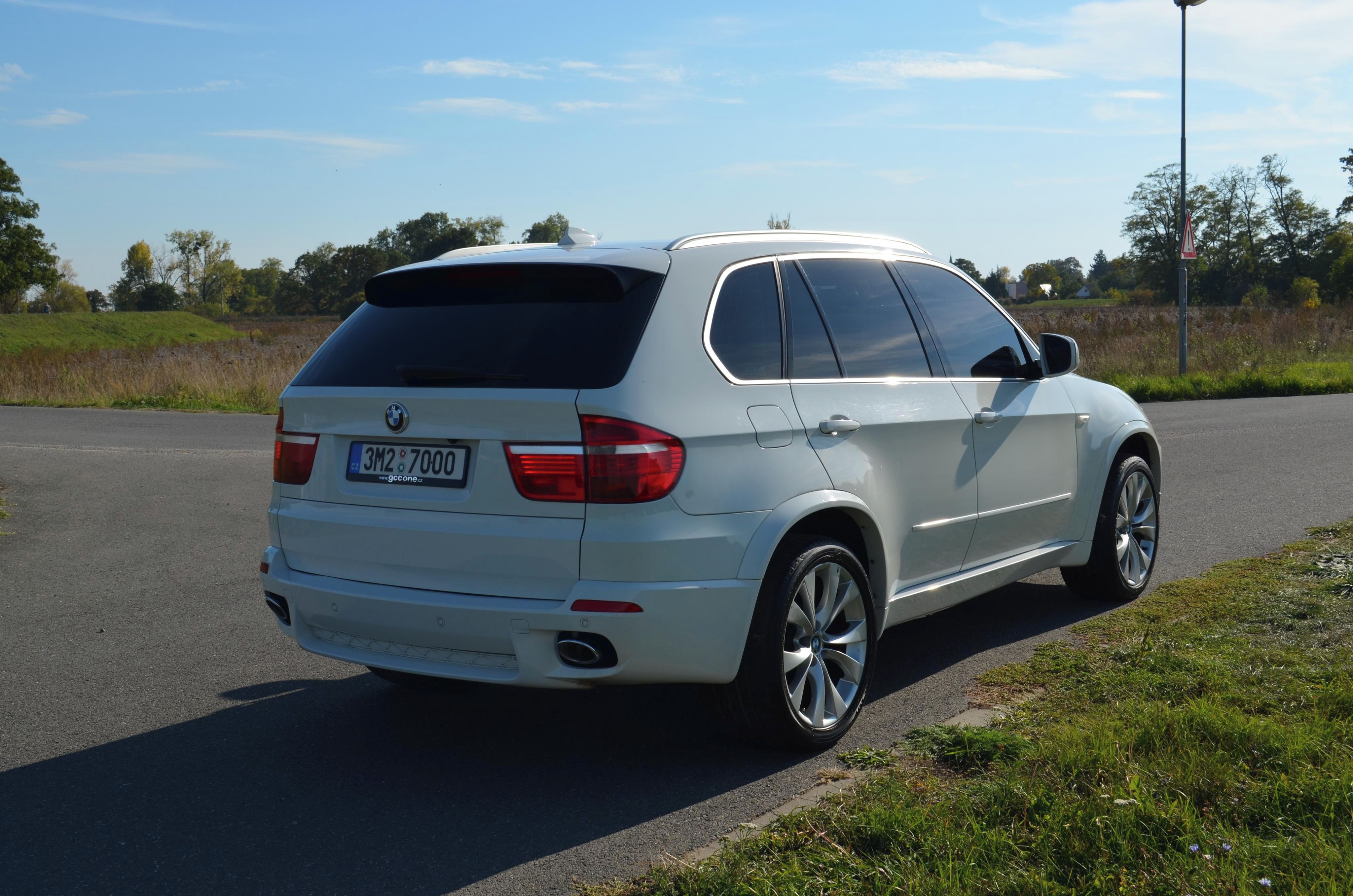 BMW X5, 3,0 D (M57) 173kW, 4x4, M pack - fotka 5