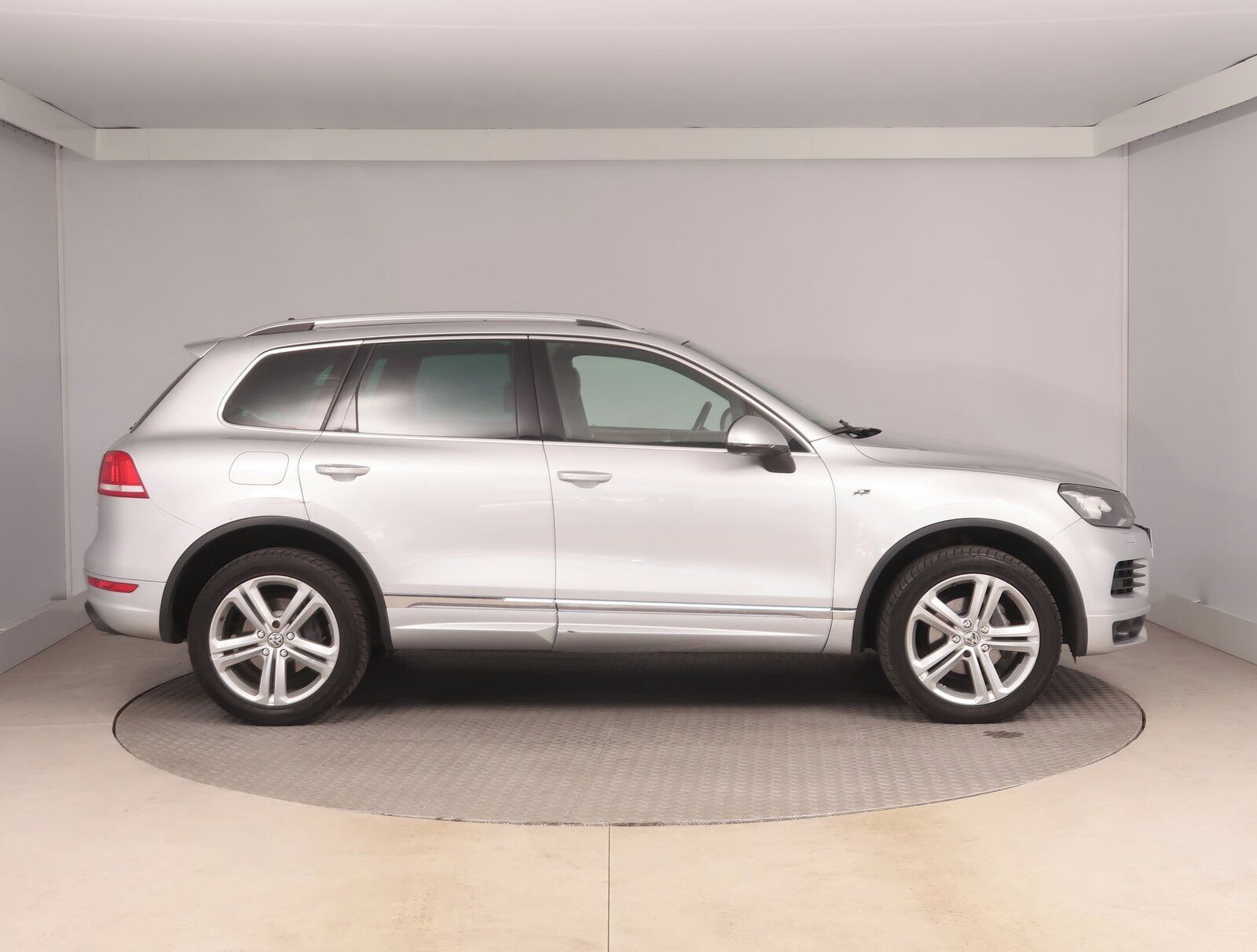Volkswagen Touareg, 3.0 TDI, 4X4, Automat, Navi - fotka 6