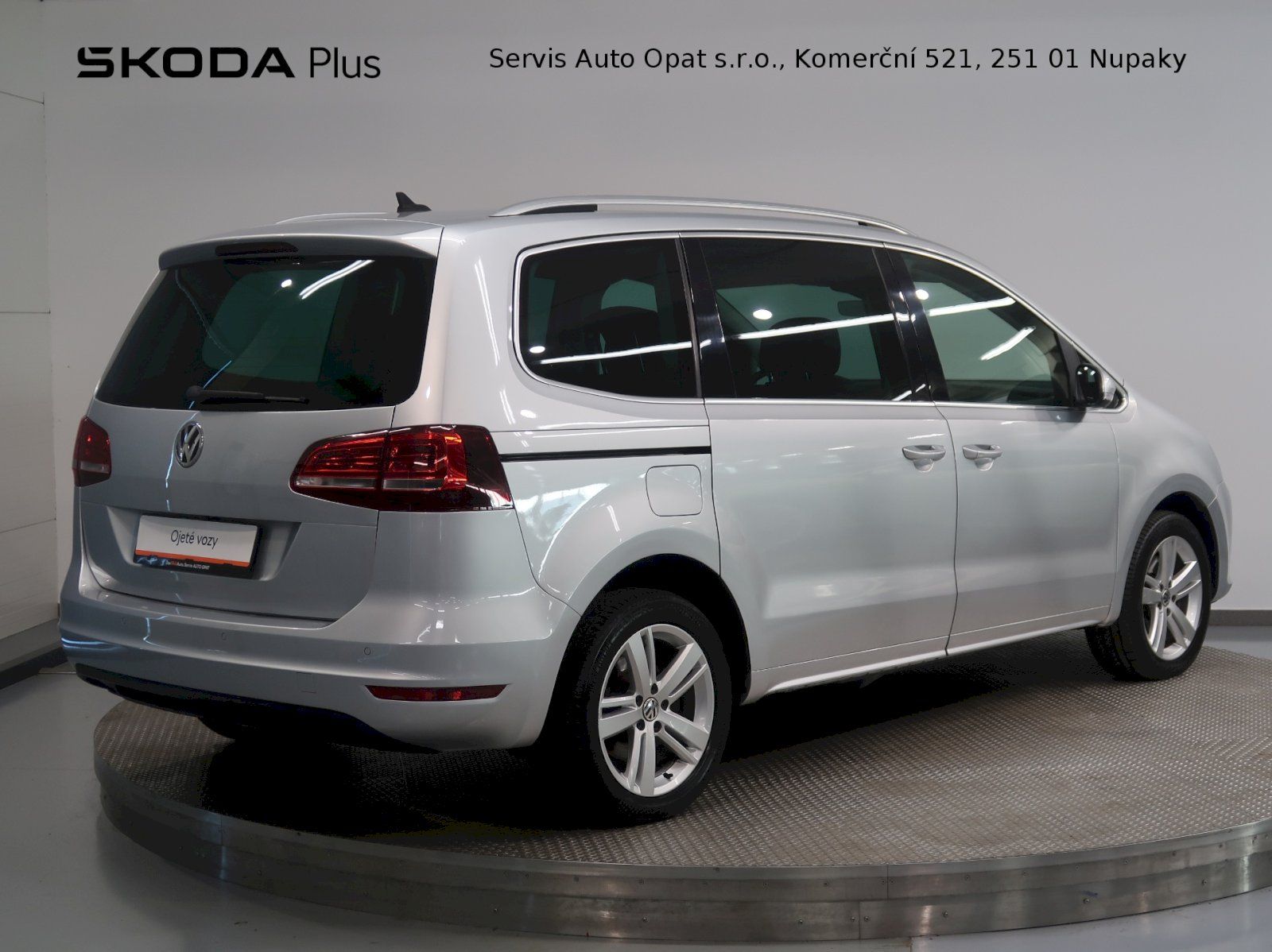 Volkswagen Sharan, HIGHLINE 2.0TDI 4x4 DSG 7MÍST - fotka 2