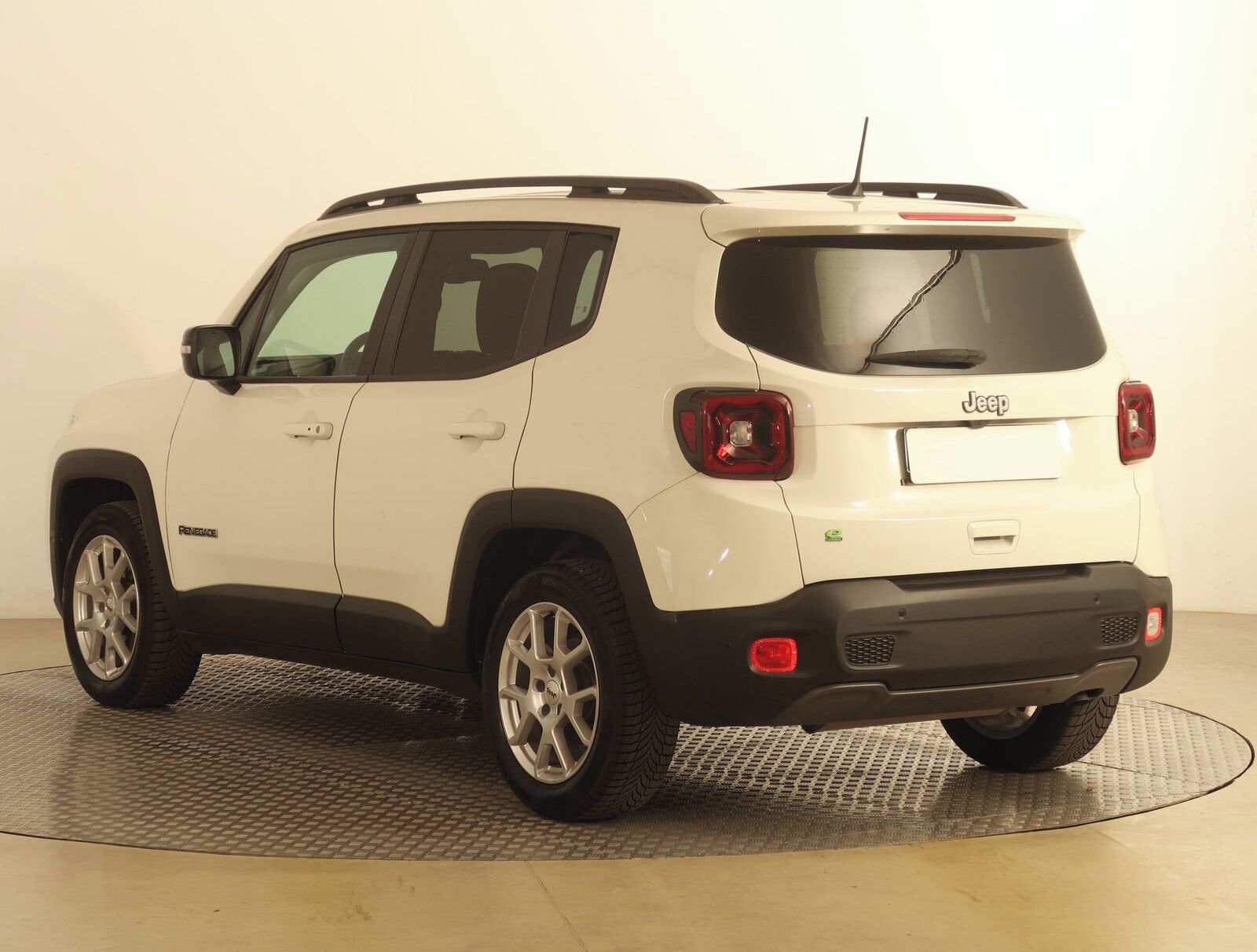 Jeep Renegade, 1.5 Turbo e-Hybrid, Limited - fotka 4