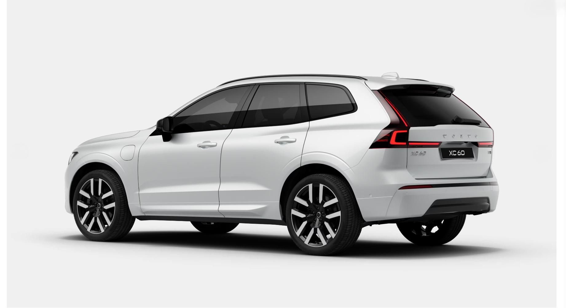 Volvo XC60, T6 AWD ULTRA DARK AUT - fotka 3