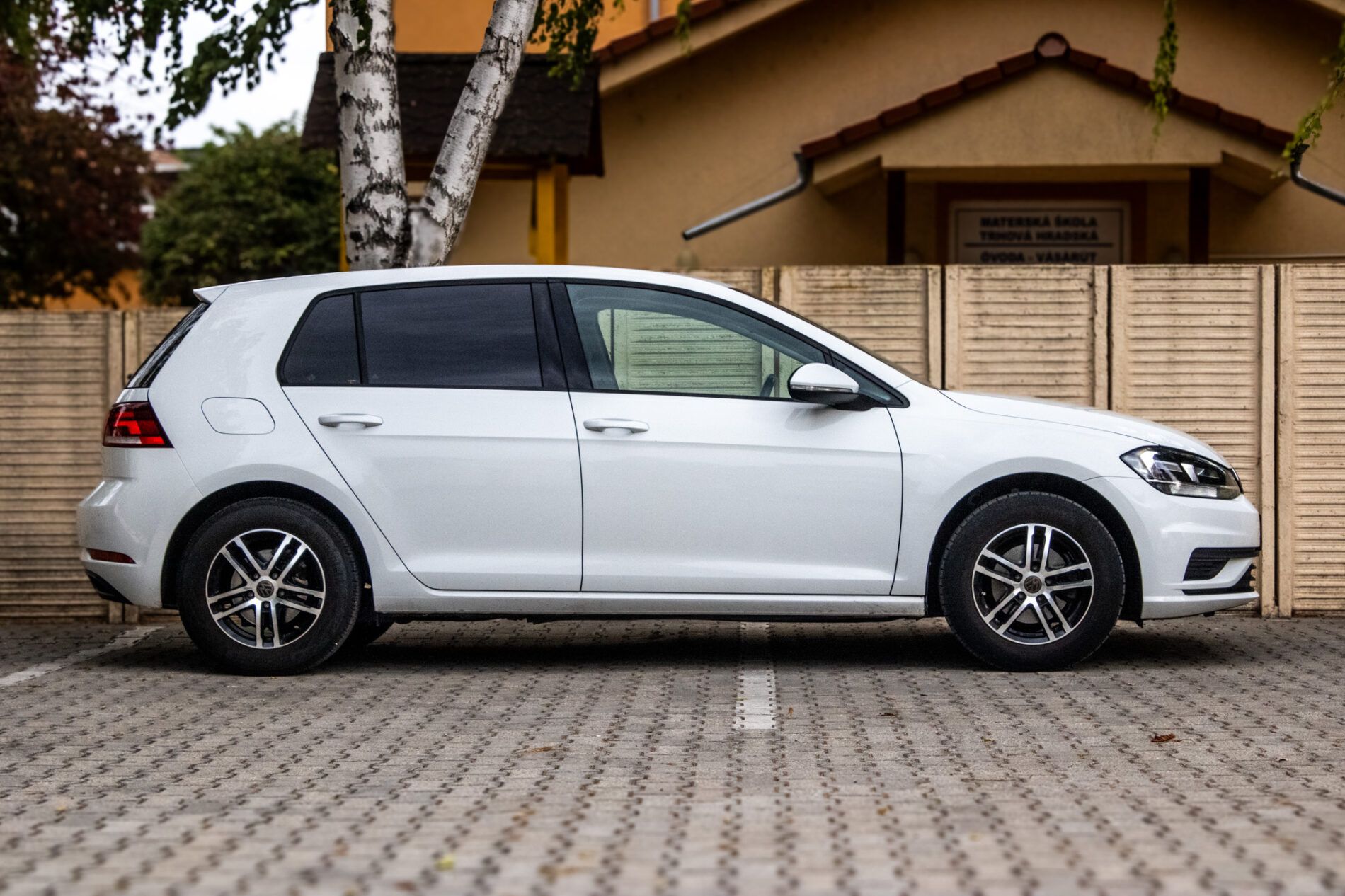 Volkswagen Golf - fotka 4