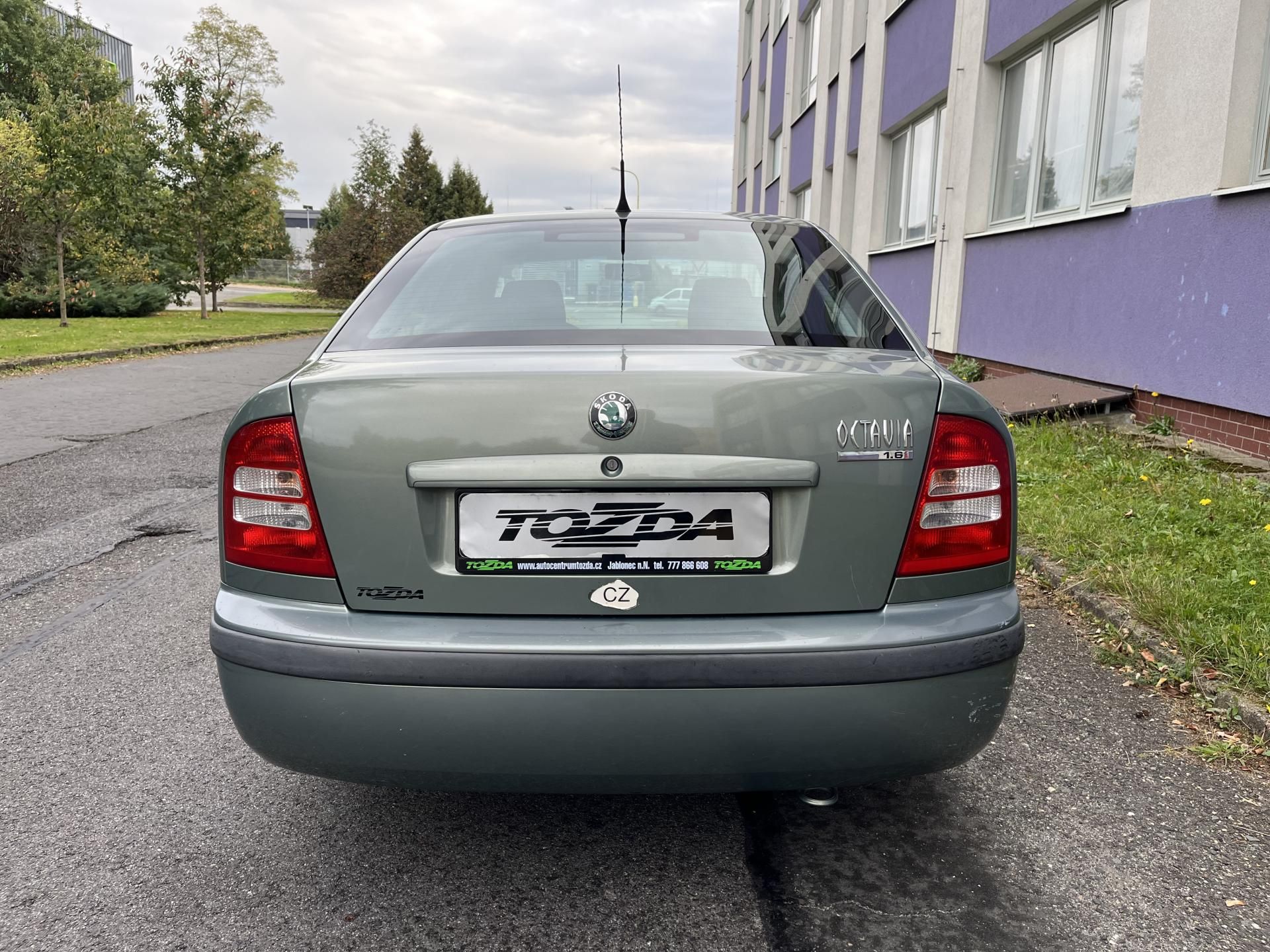 Škoda Octavia, 1,6 MPi Ambiente/ servisní k. - fotka 4