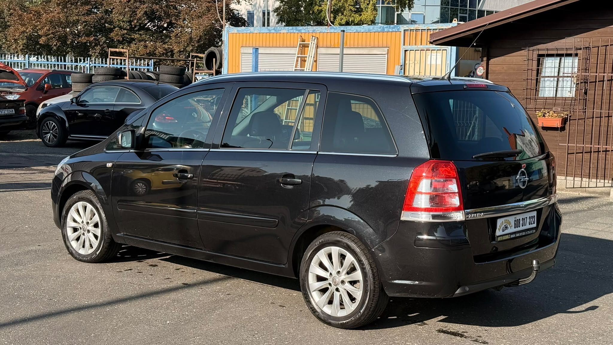 Opel Zafira, 1.8 i DIG.KLIMA, XENON,7 MÍST - fotka 4