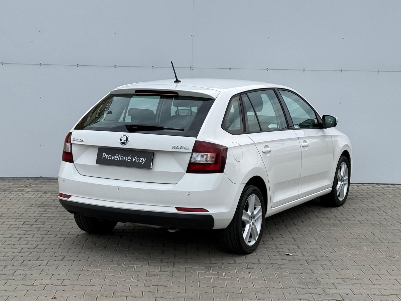 Škoda Rapid, 1.0  / 81 kW - fotka 2