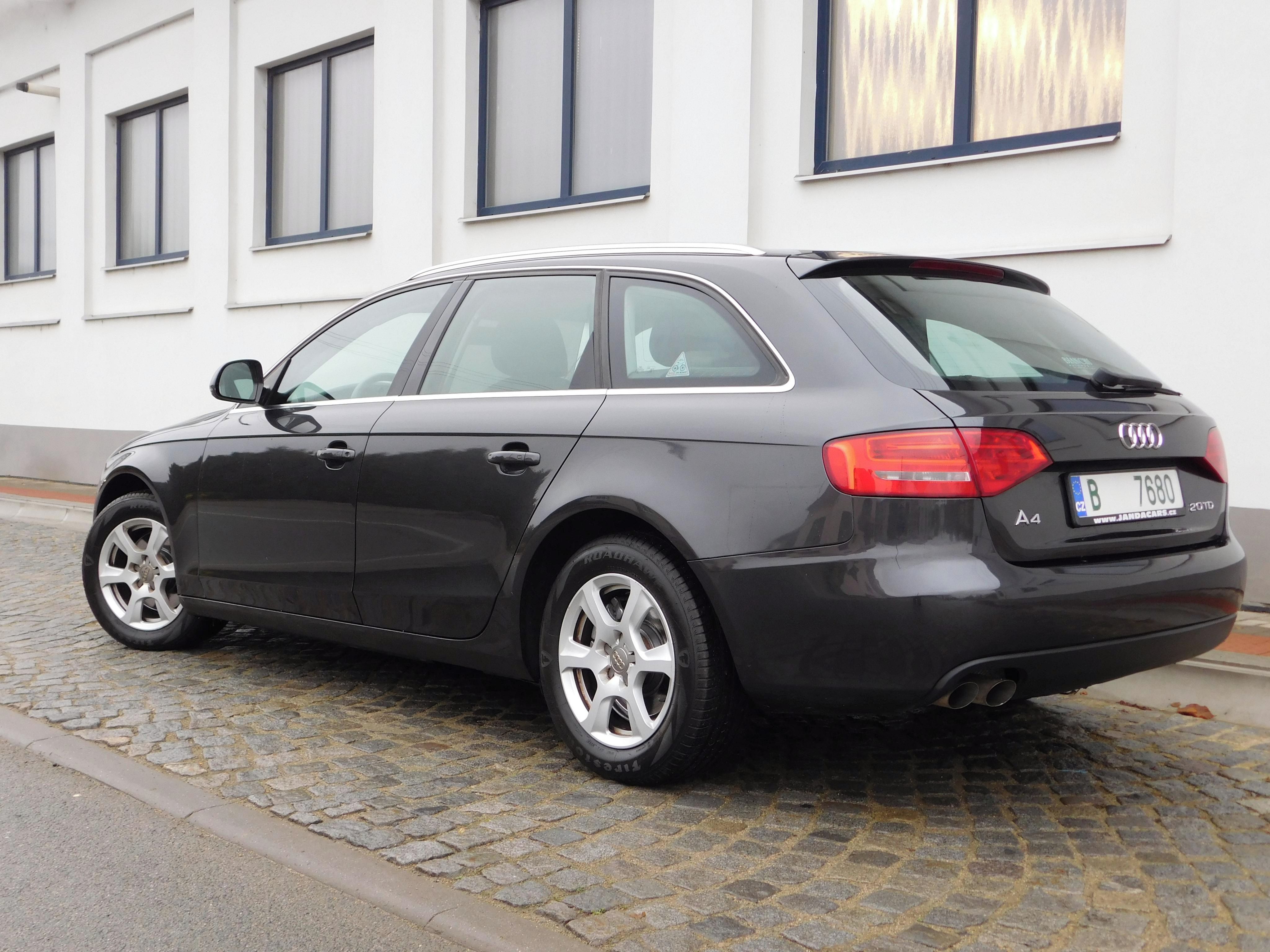Audi A4, A4 Avant 2.0 tdi,105 kw,,PĚKNÁ - fotka 2