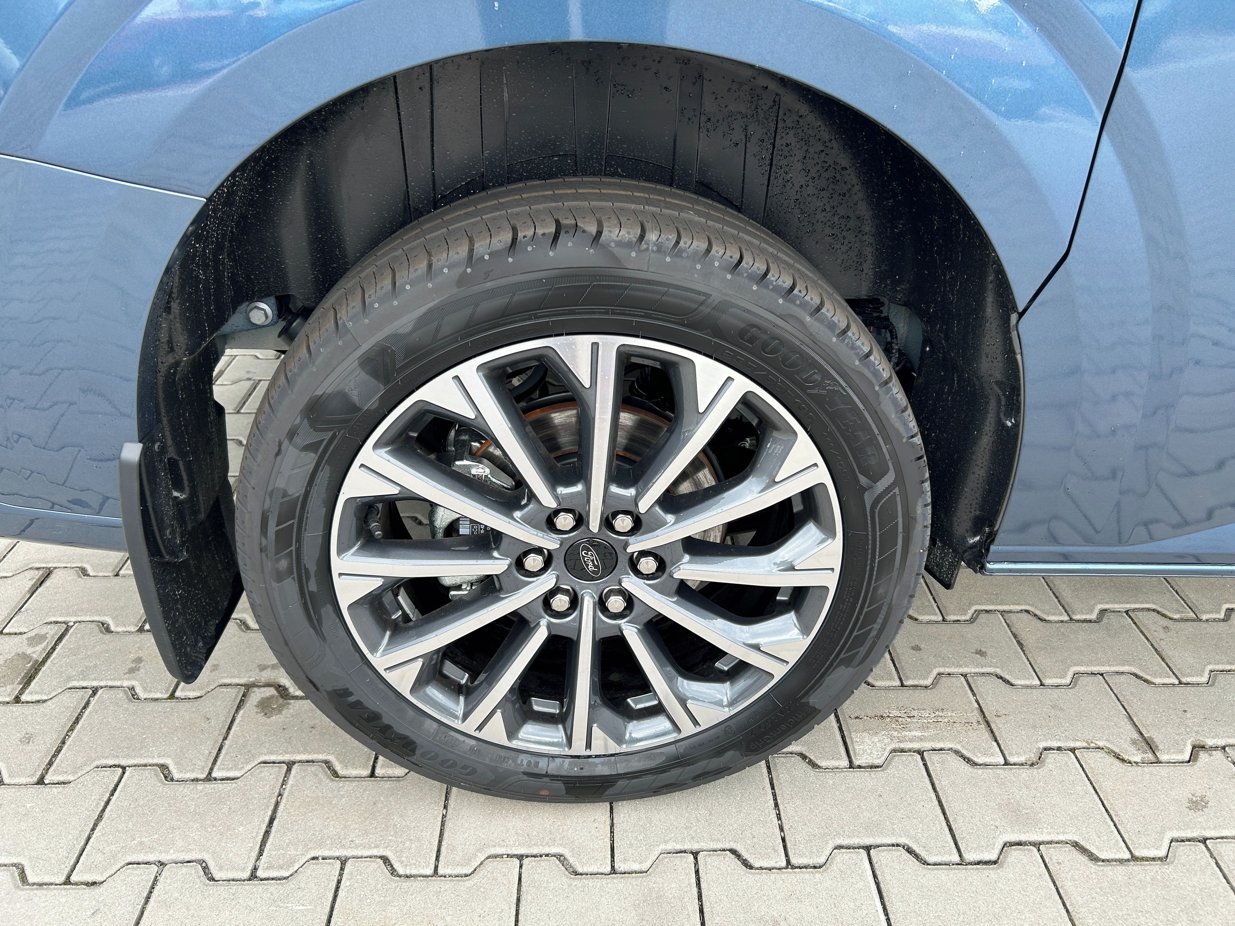 Ford Tourneo Custom, Titanium X L1 2.0EcoBlue 125kW - fotka 6