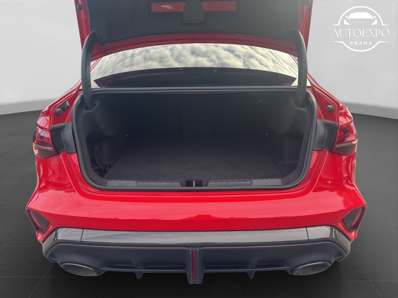 Audi RS3, LIMOSINE* TFSI *RS-* - fotka 5