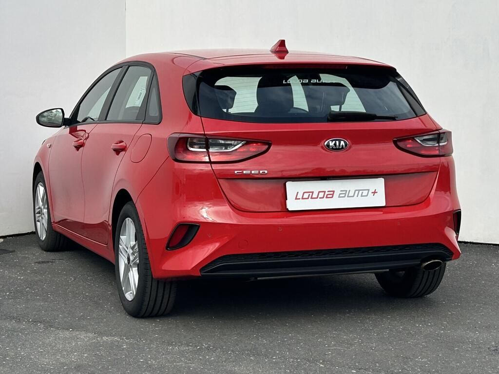 Kia Cee´d, Comfort 1.4 GDI 73 kW - fotka 6