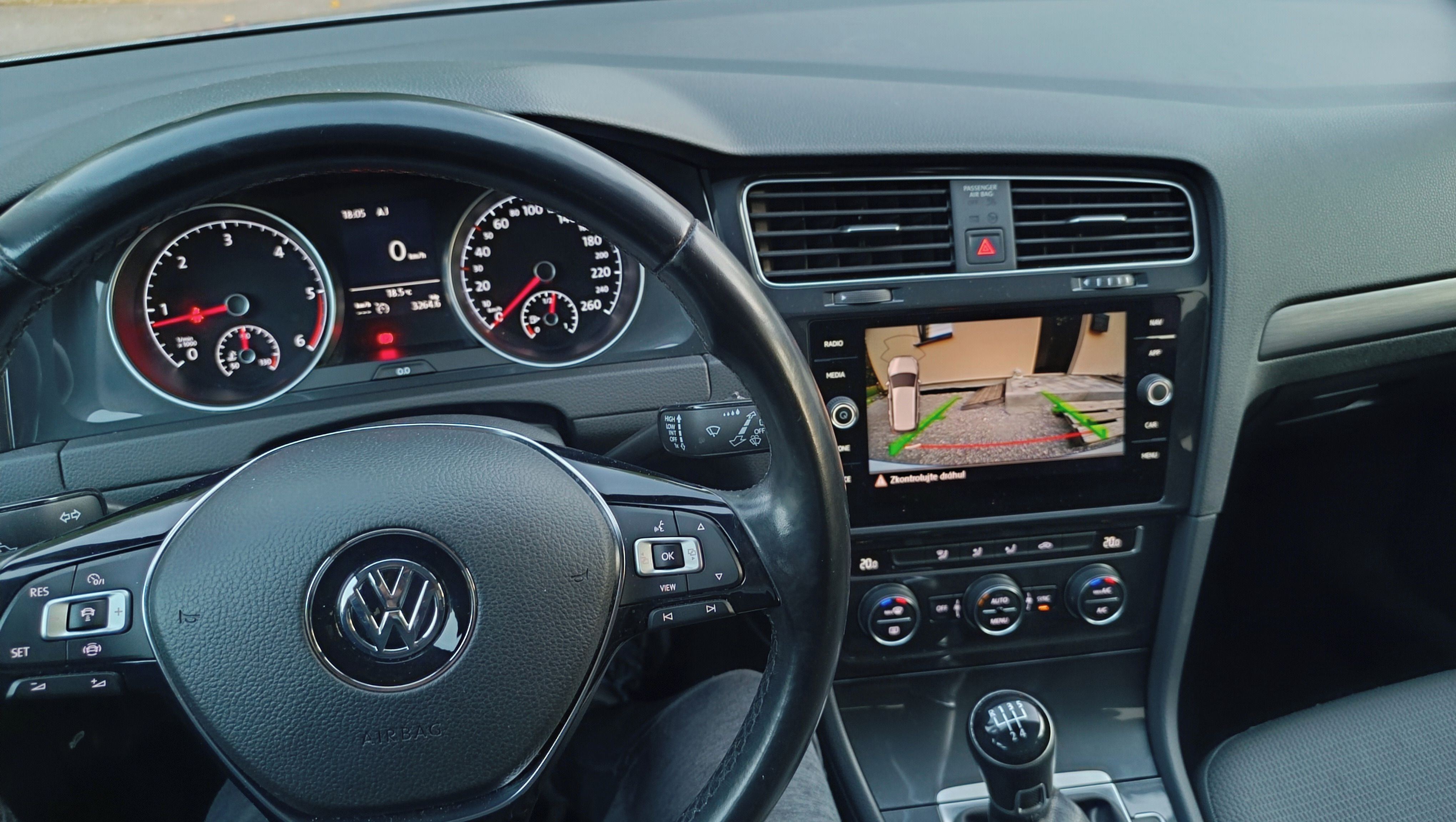Volkswagen Golf, 1.6 TDI 85kw, 93000km - fotka 6