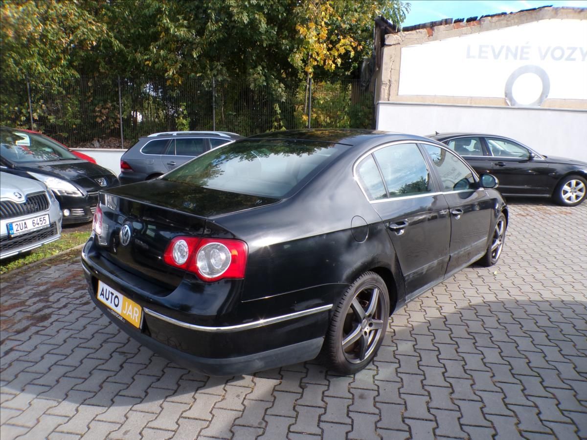 Volkswagen Passat, 2,0 TDI  DSG - fotka 5