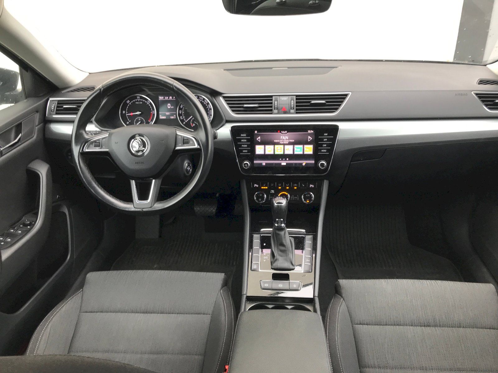 Škoda Superb, COMBI / 2.0 TDI / 110 kW / 7DS - fotka 5
