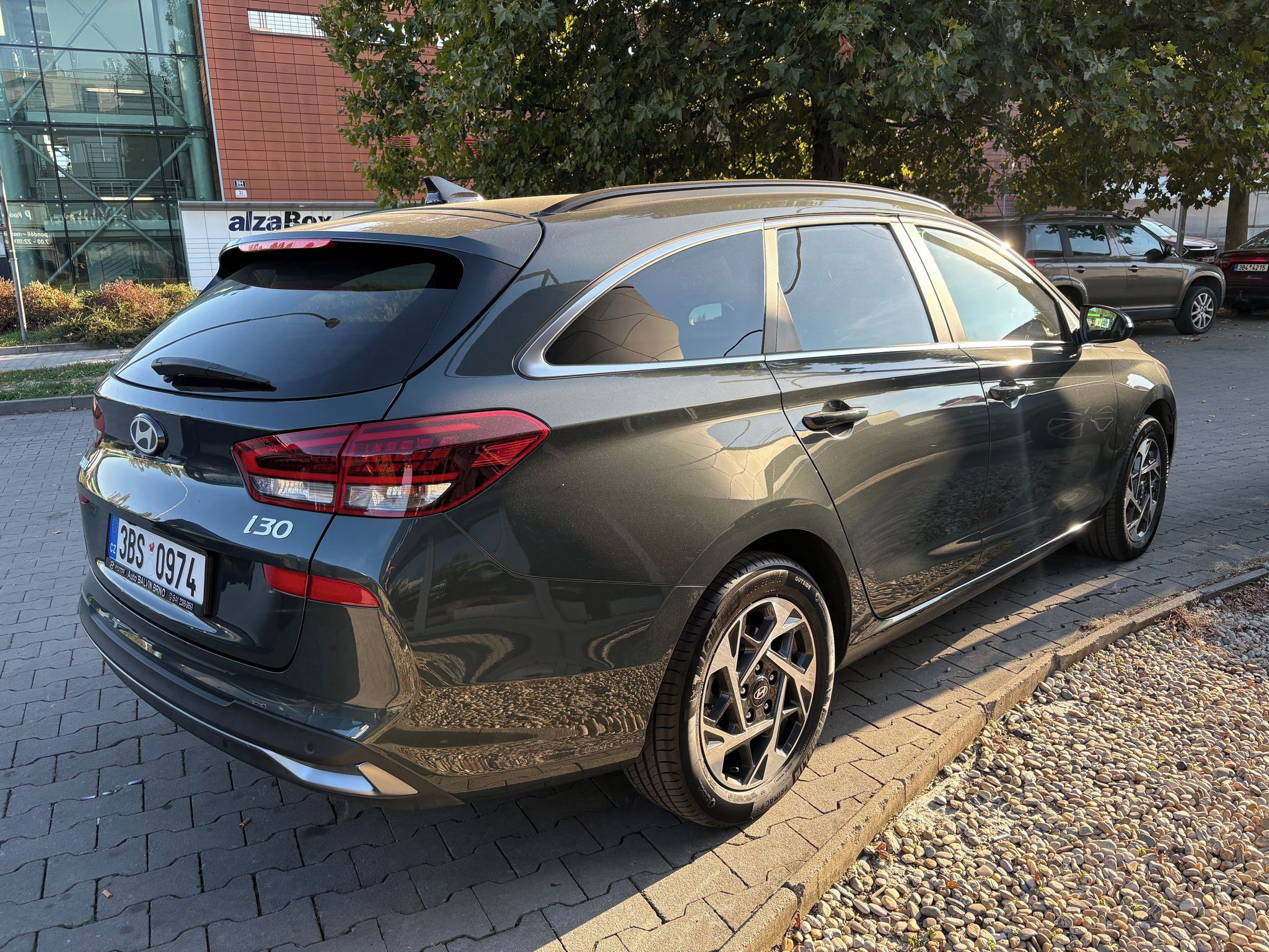 Hyundai i30, Style 1.5i  70kW - fotka 4