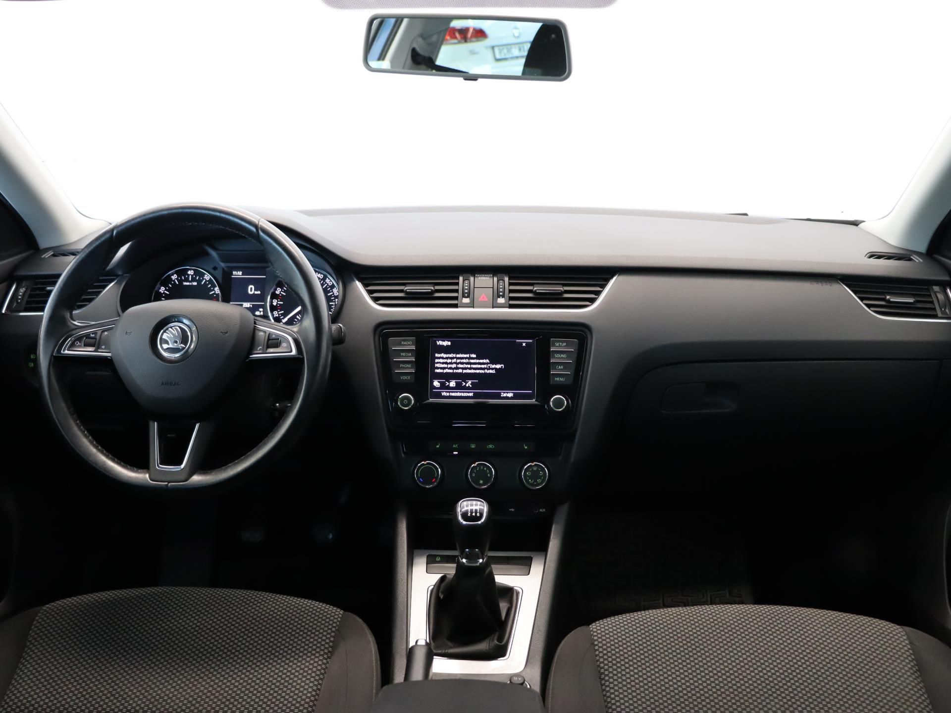 Škoda Octavia, COMBI AMBITION 1,4 TSI 110 kW - fotka 5