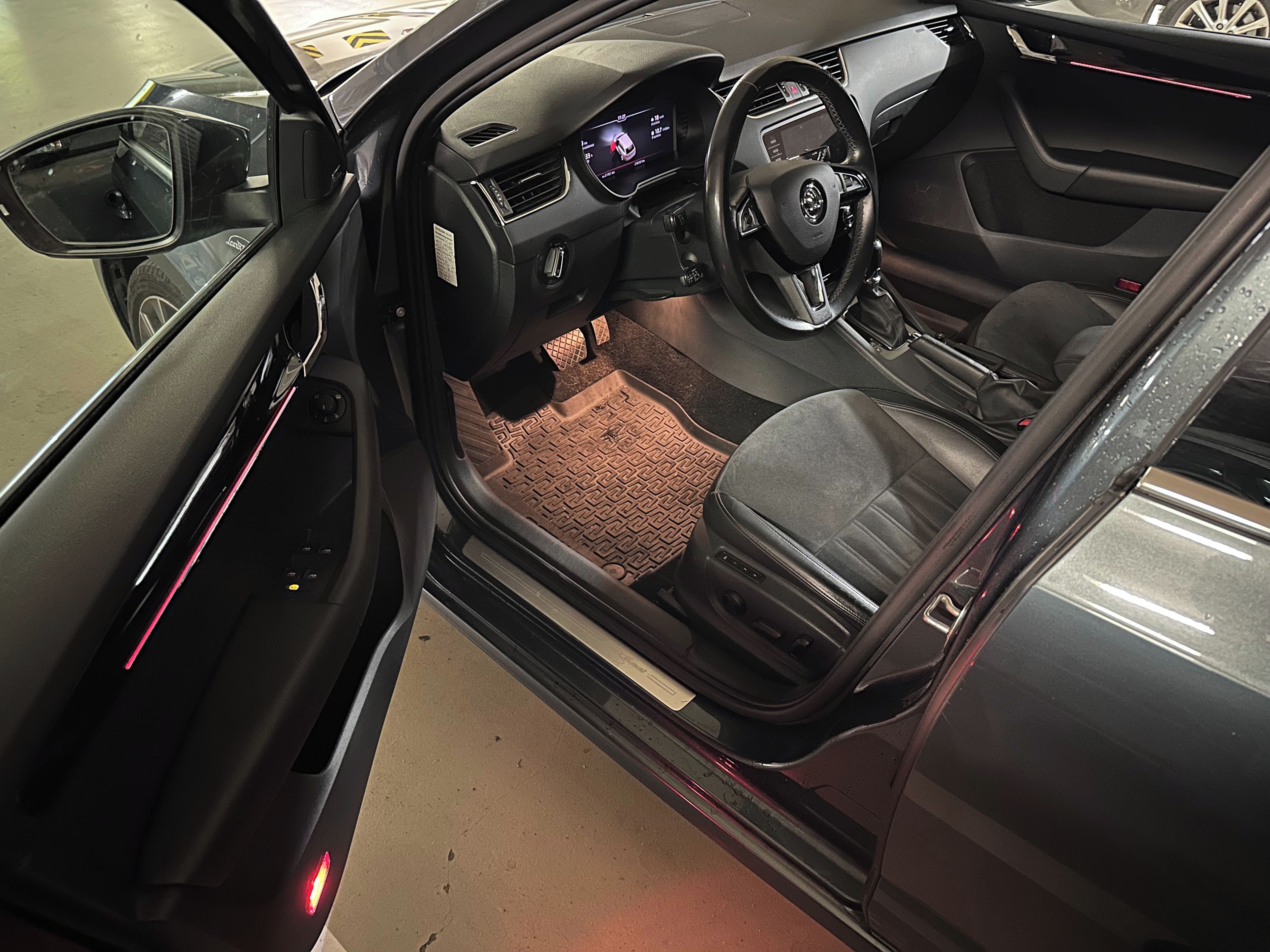 Škoda Octavia, Škoda Octavia 1,5 TSi, DSG - fotka 5