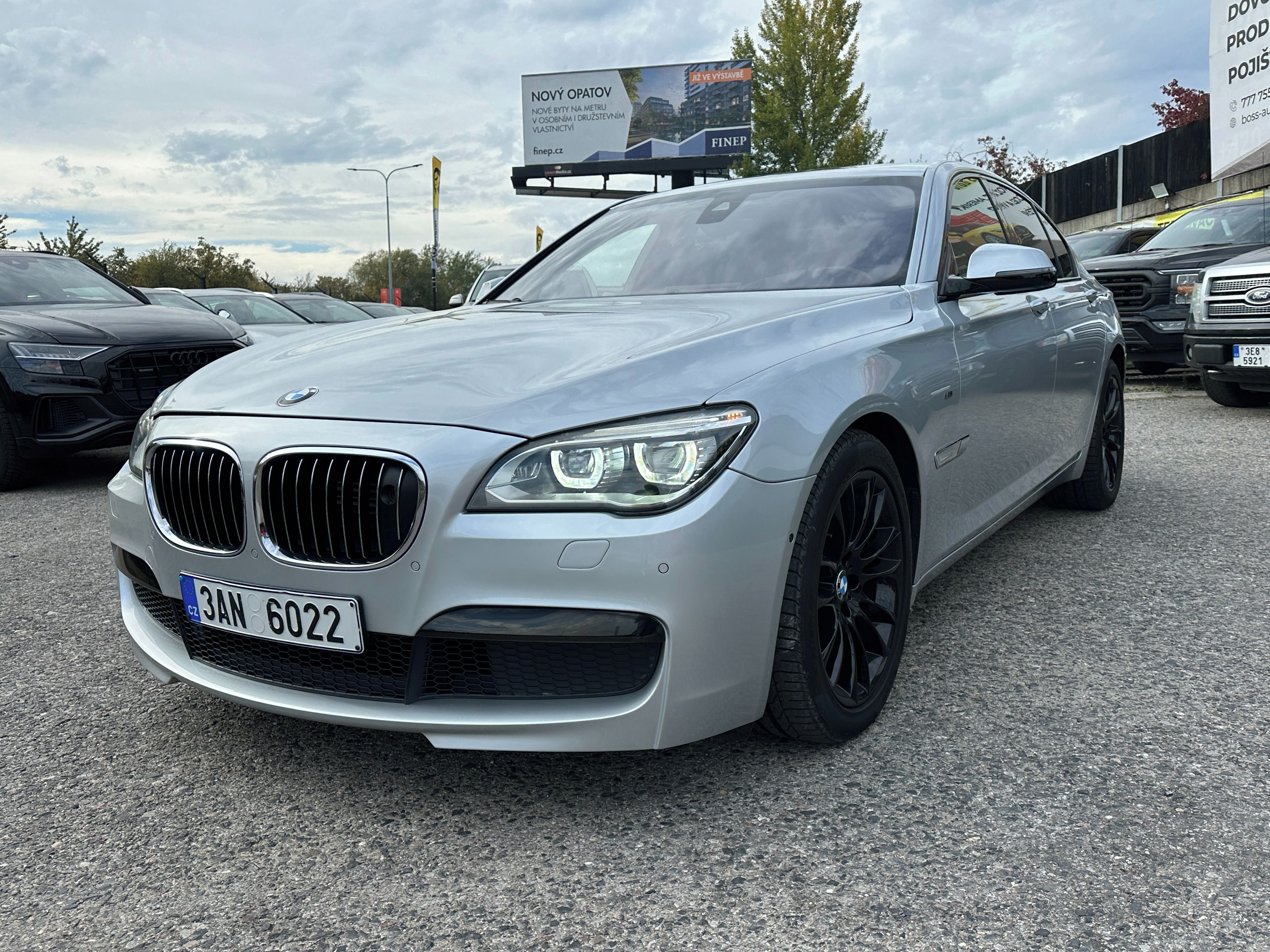 BMW Řada 7, BMW 750 2013 - fotka 4