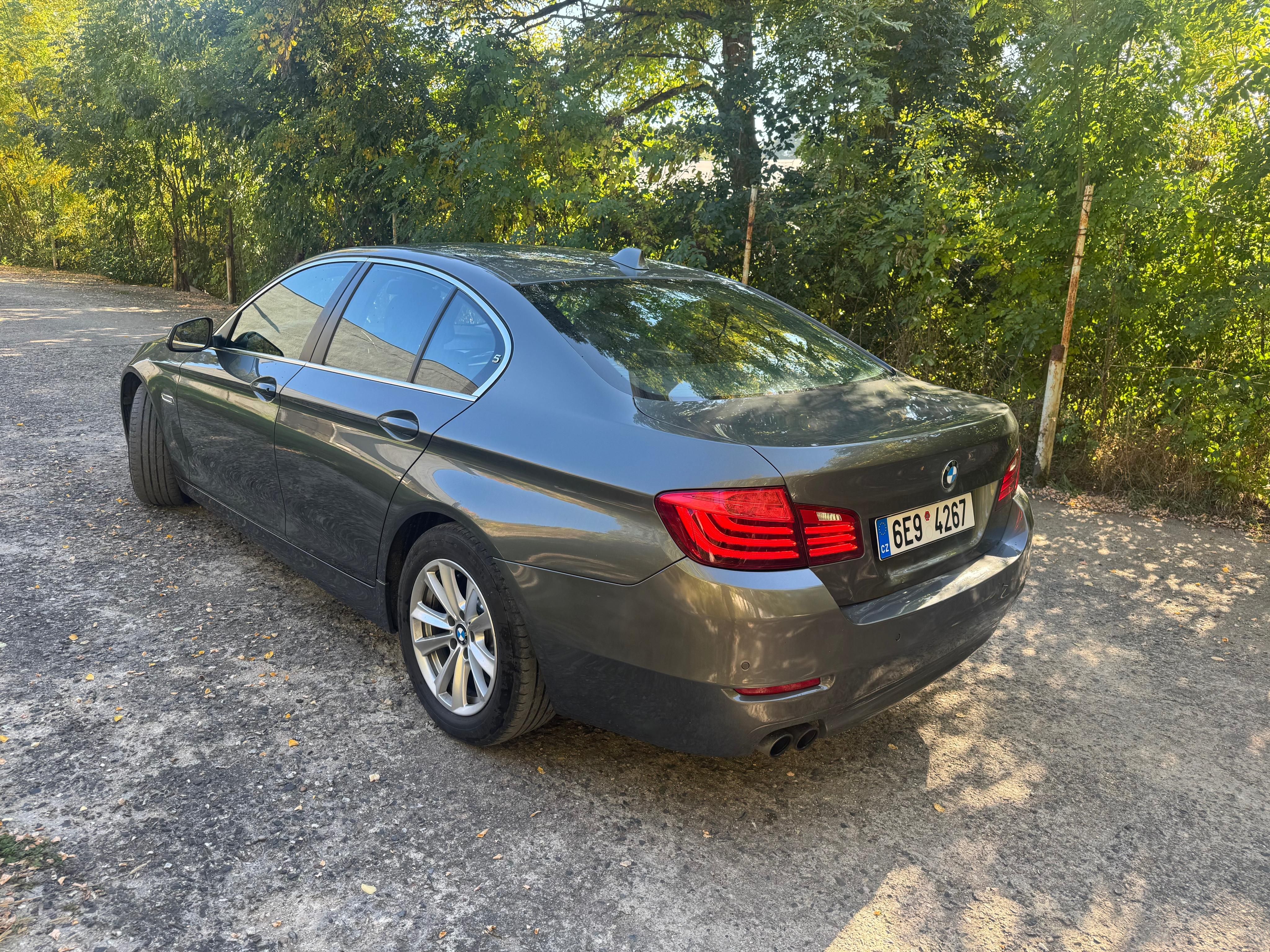 BMW Řada 5, 520i facelift, harman/kardon - fotka 5