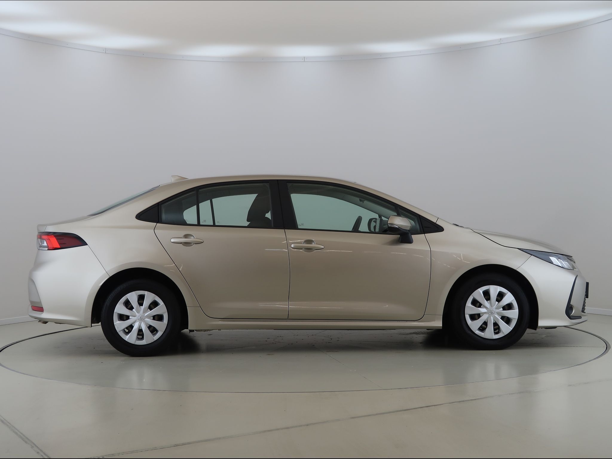 Toyota Corolla, 1.5,VVT-i,92KW,Active,CZ,1Maj - fotka 4