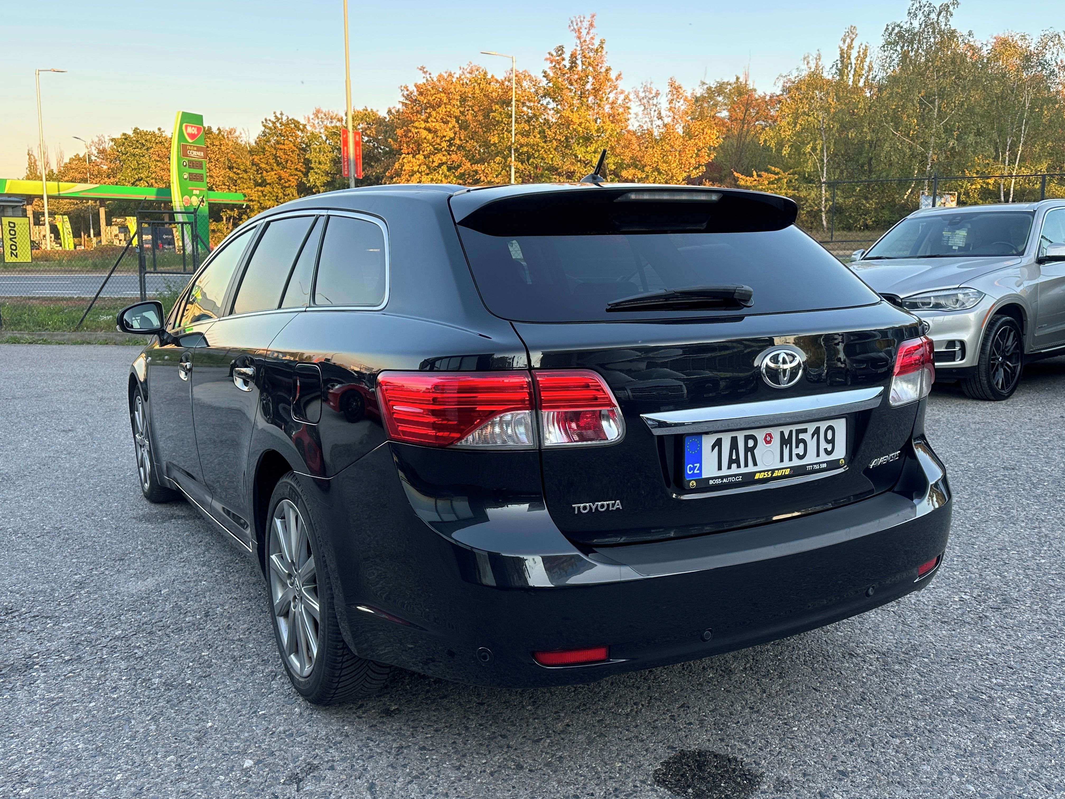 Toyota Avensis, Toyota Avensis 2012 - fotka 5