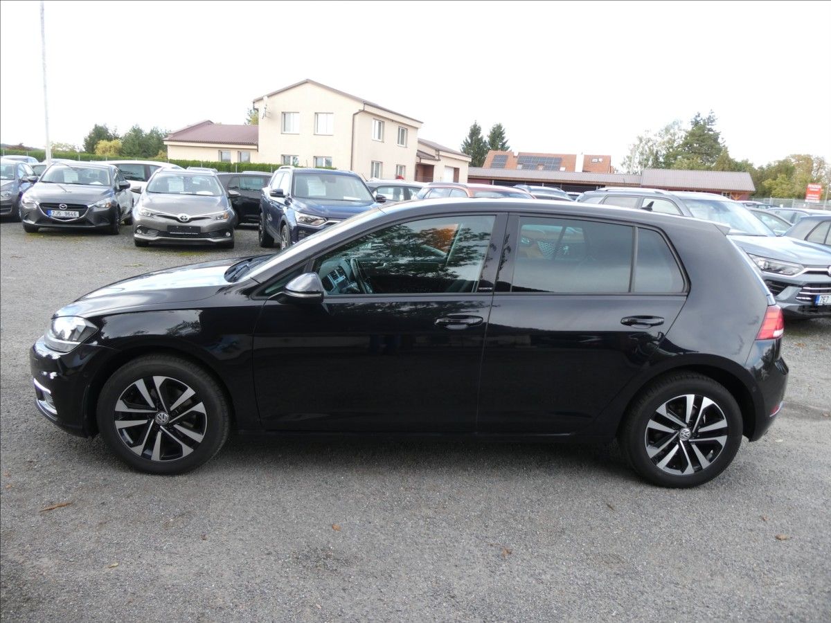 Volkswagen Golf, 1,6 TDi 85kW IQ.Drive,1.maj,TZ - fotka 6
