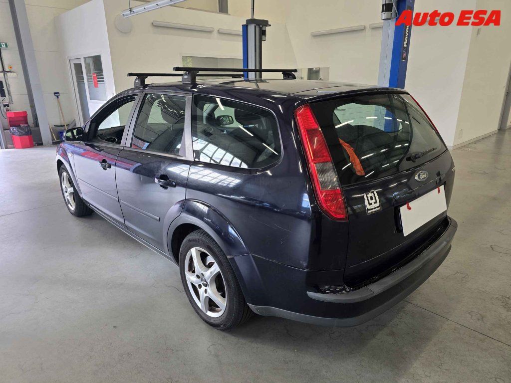 Ford Focus, 1.8tdci - fotka 2