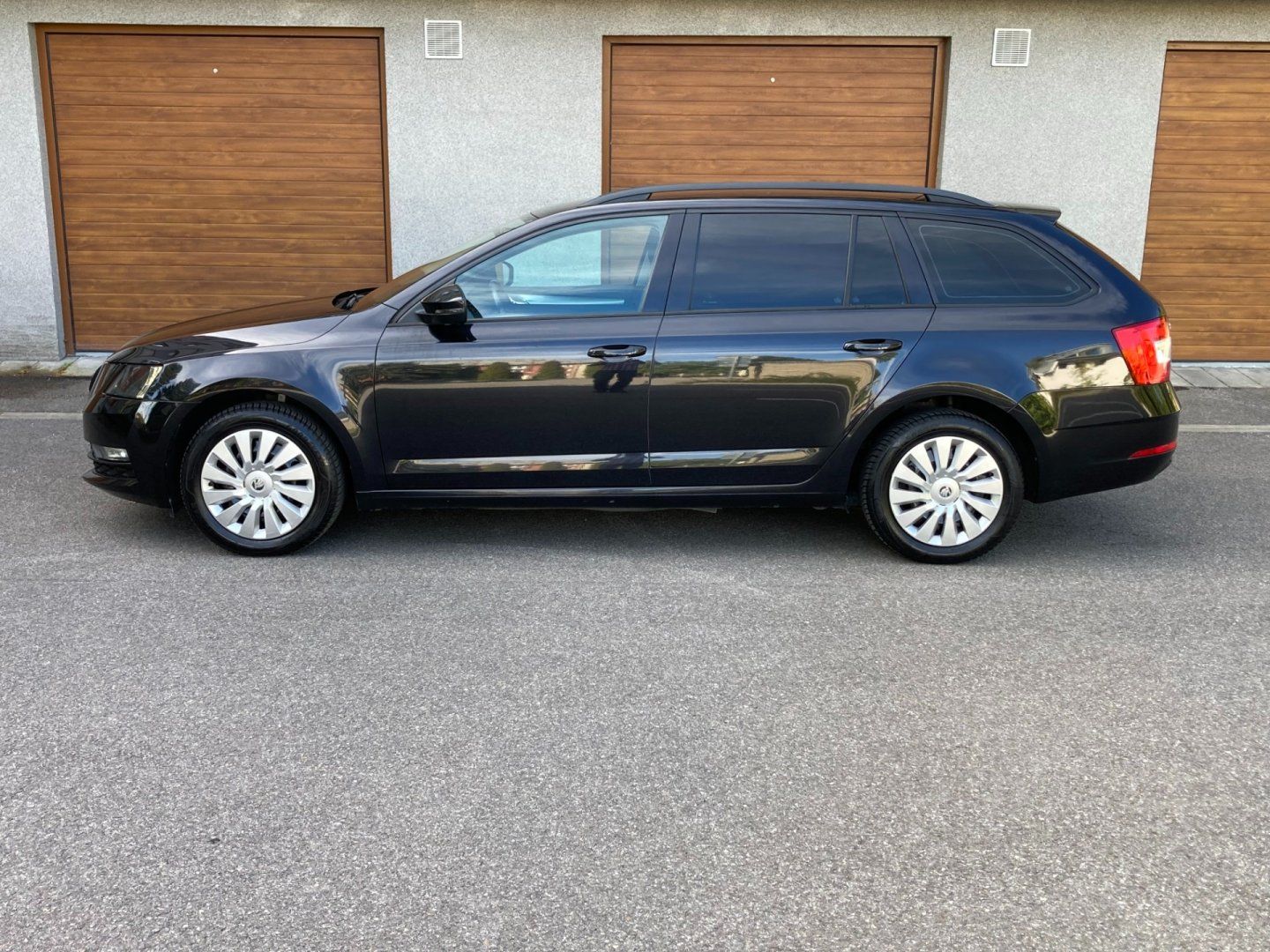 Škoda Octavia, 1,2 TSi klima Park.senzory - fotka 6