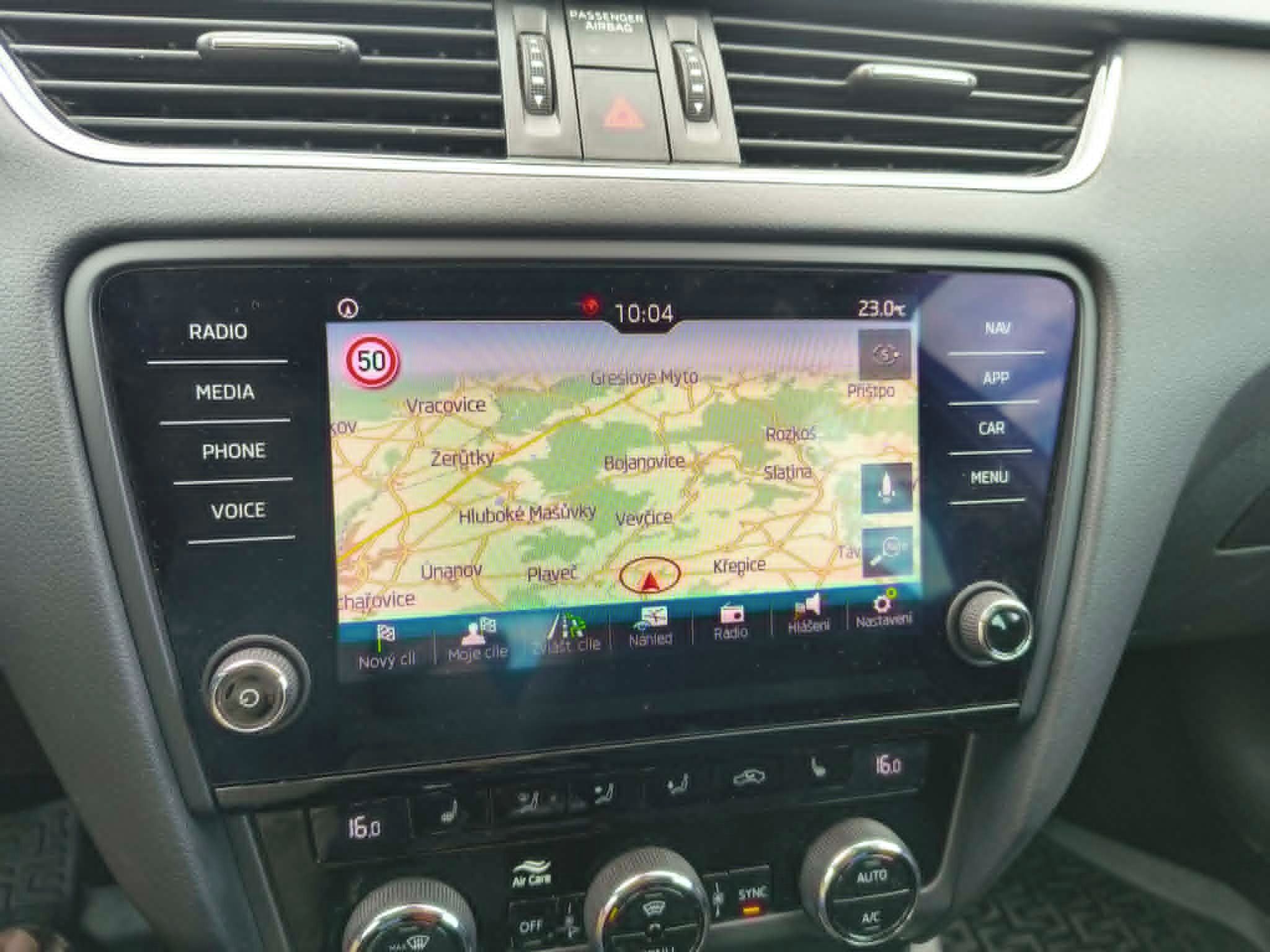 Škoda Octavia, STYLE 1,6Tdi 85kw - fotka 5