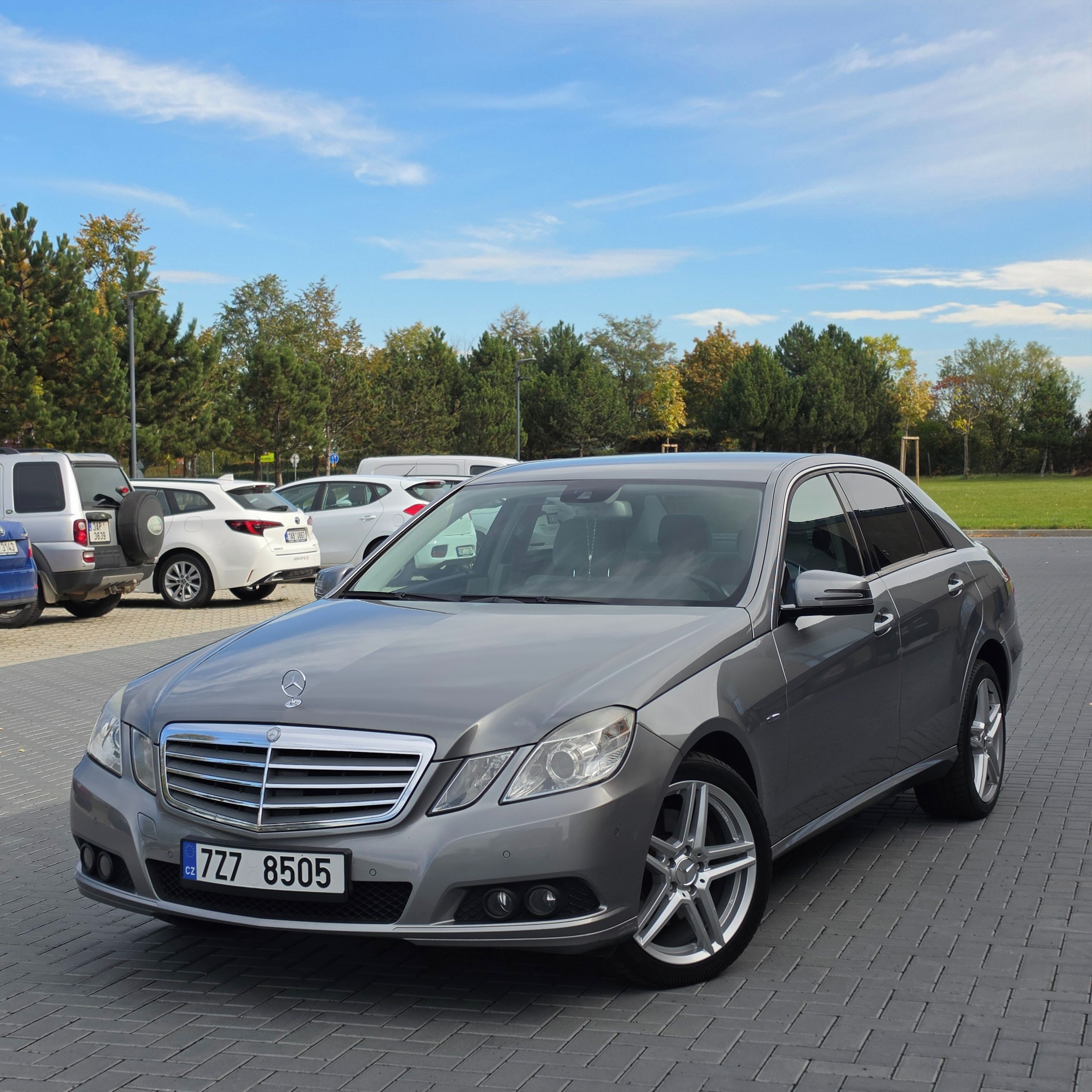 Mercedes-Benz Třídy E, 2.2 CDI, E250, 150KW, Automat - fotka 4