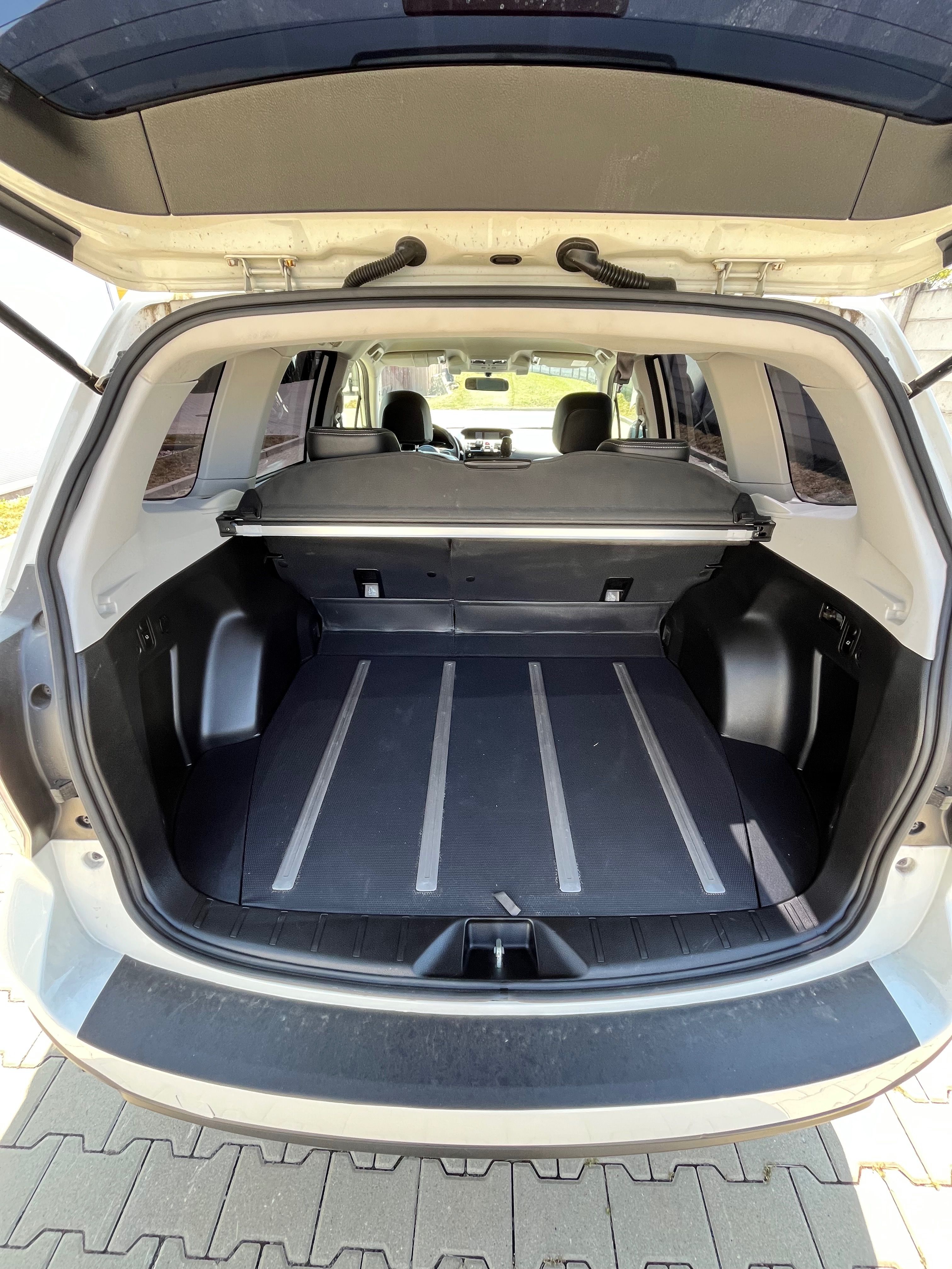 Subaru Forester, 2.0i - 110 kw, 4x4 SERVISKA - fotka 5