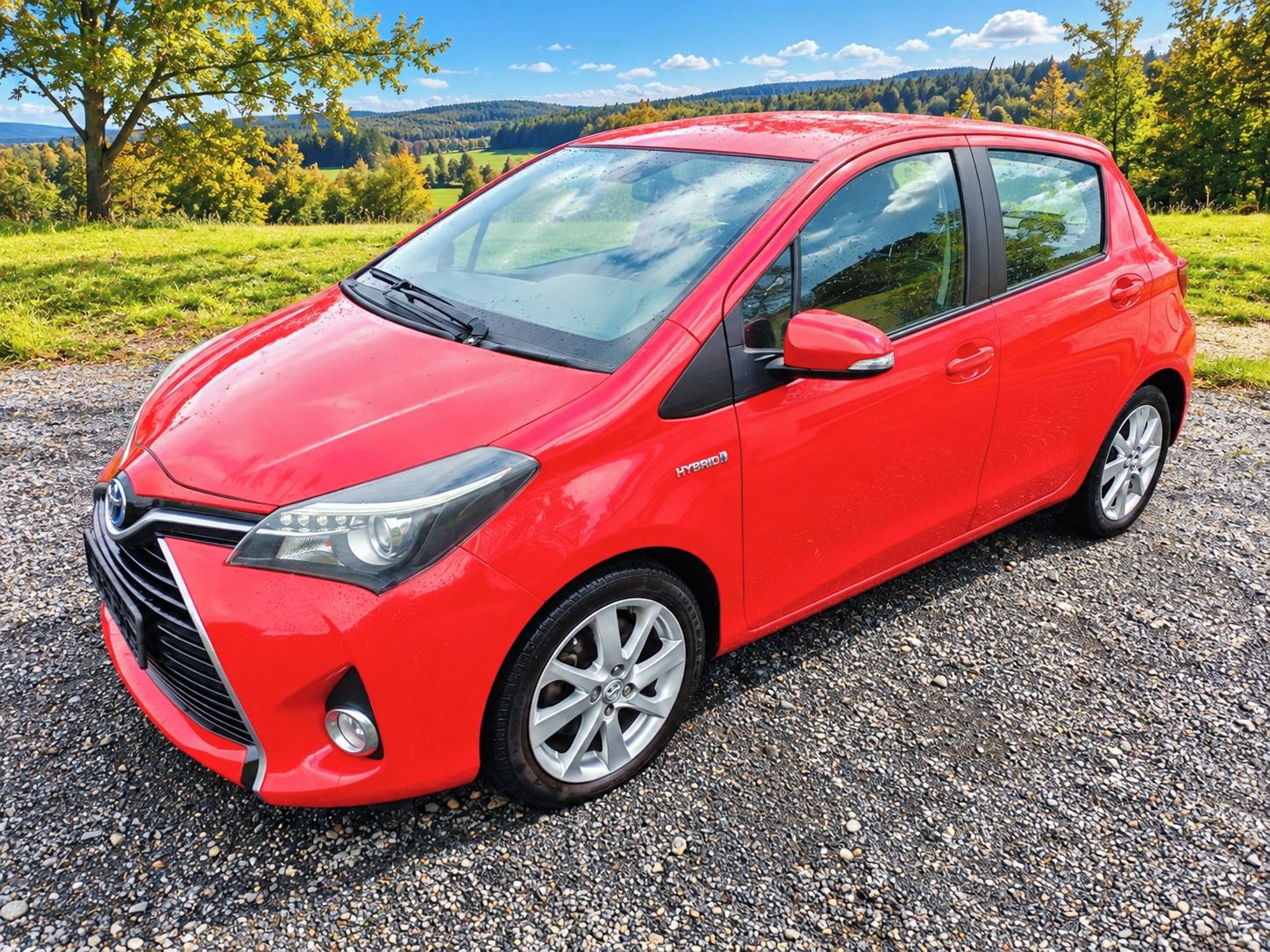 Toyota Yaris, 1.5 Hybrid, Automat 1. MAJ.ČR - fotka 3