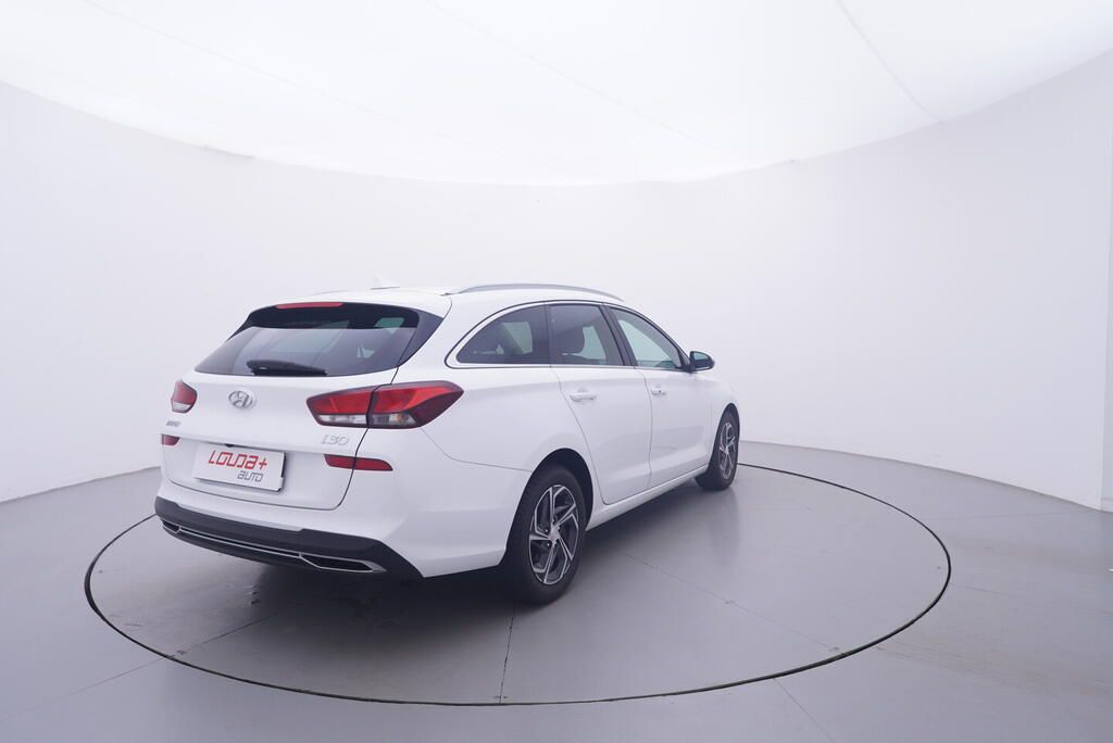Hyundai i30, Smart 1.0 88 kW - fotka 5